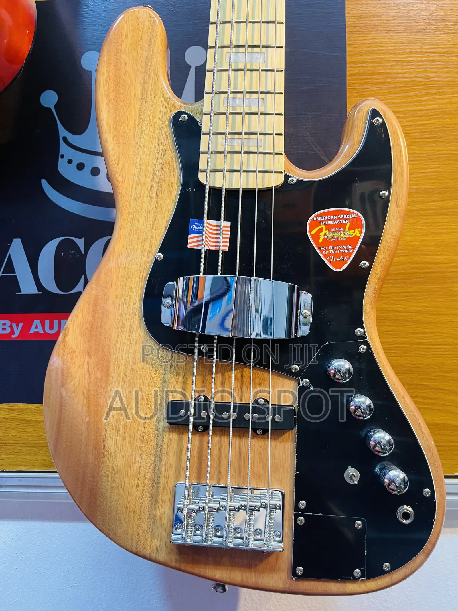 Fender Jazz 5 Strings Active Bass Guitar