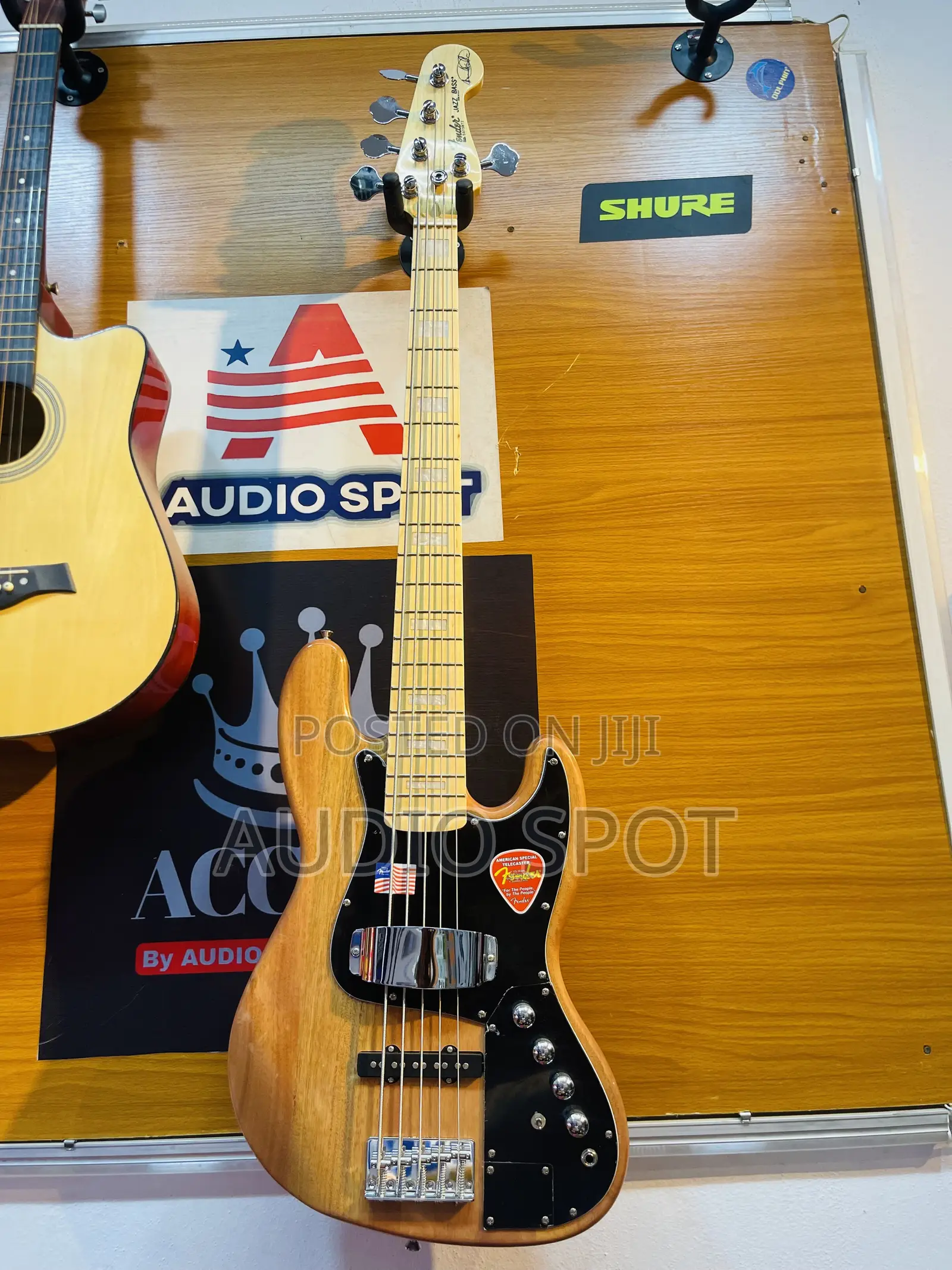 Fender Jazz 5 Strings Active Bass Guitar