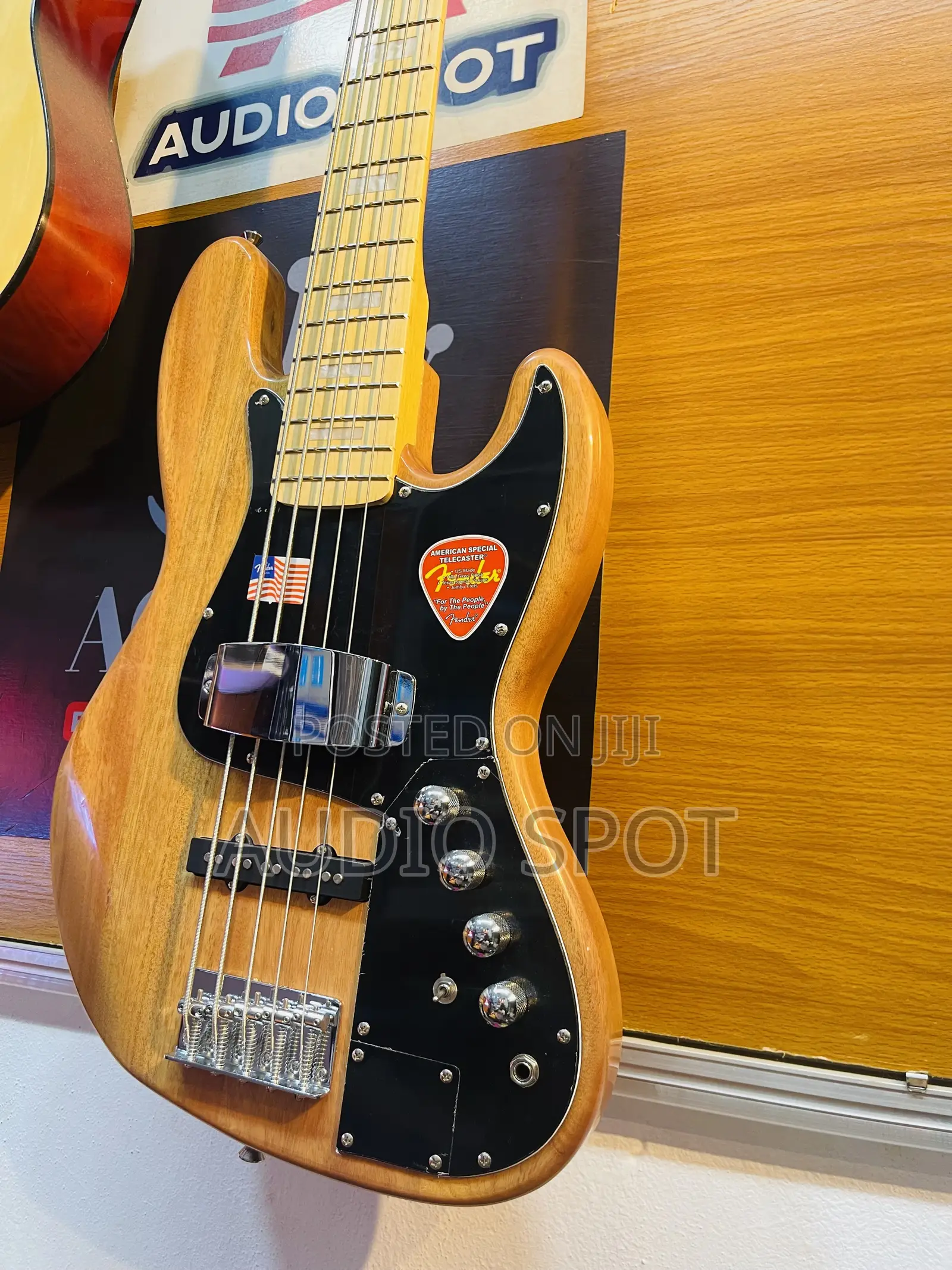 Fender Jazz 5 Strings Active Bass Guitar