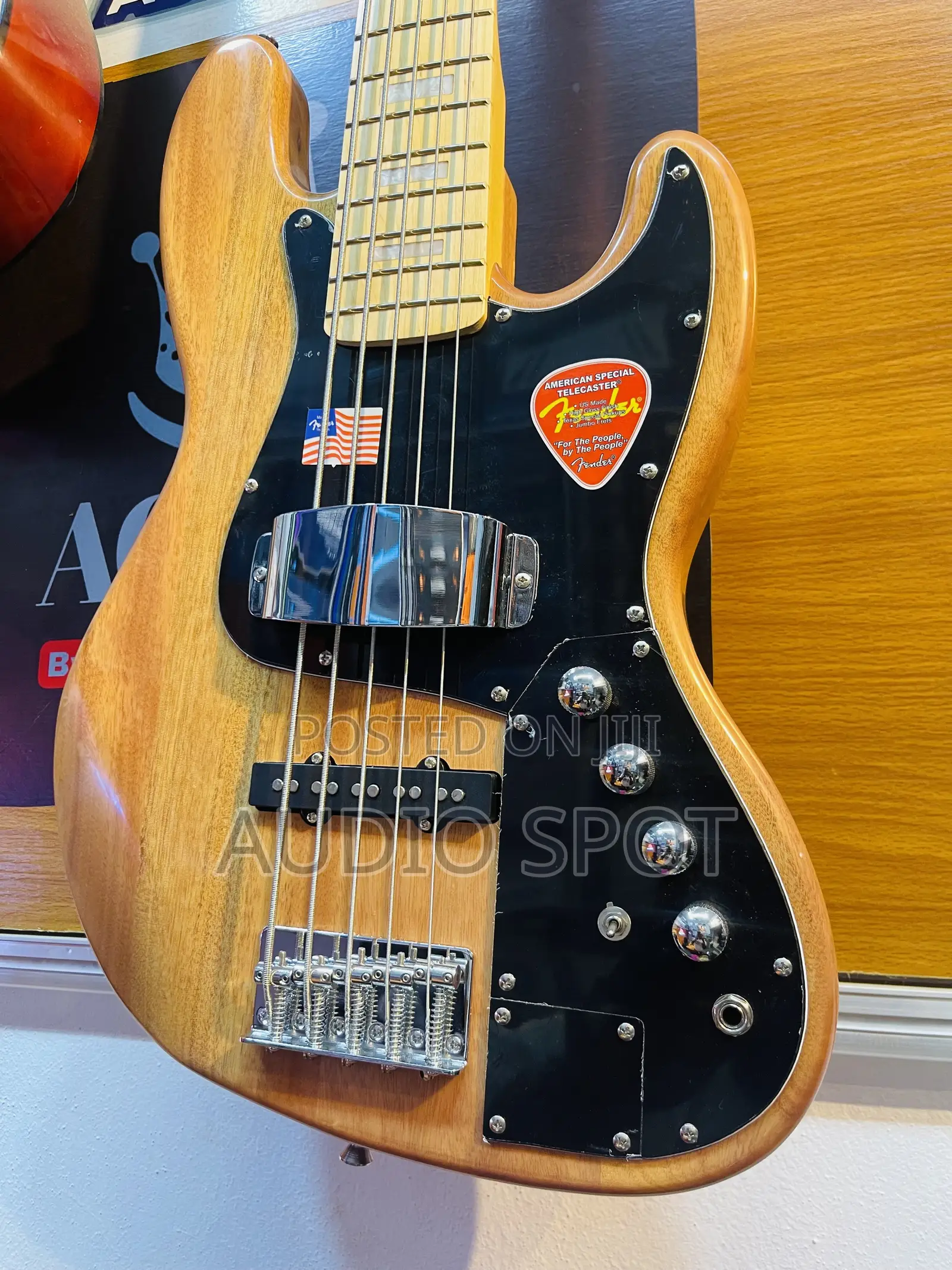 Fender Jazz 5 Strings Active Bass Guitar