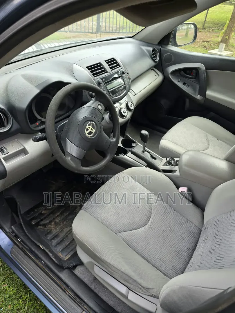 Toyota RAV4 2009 Blue