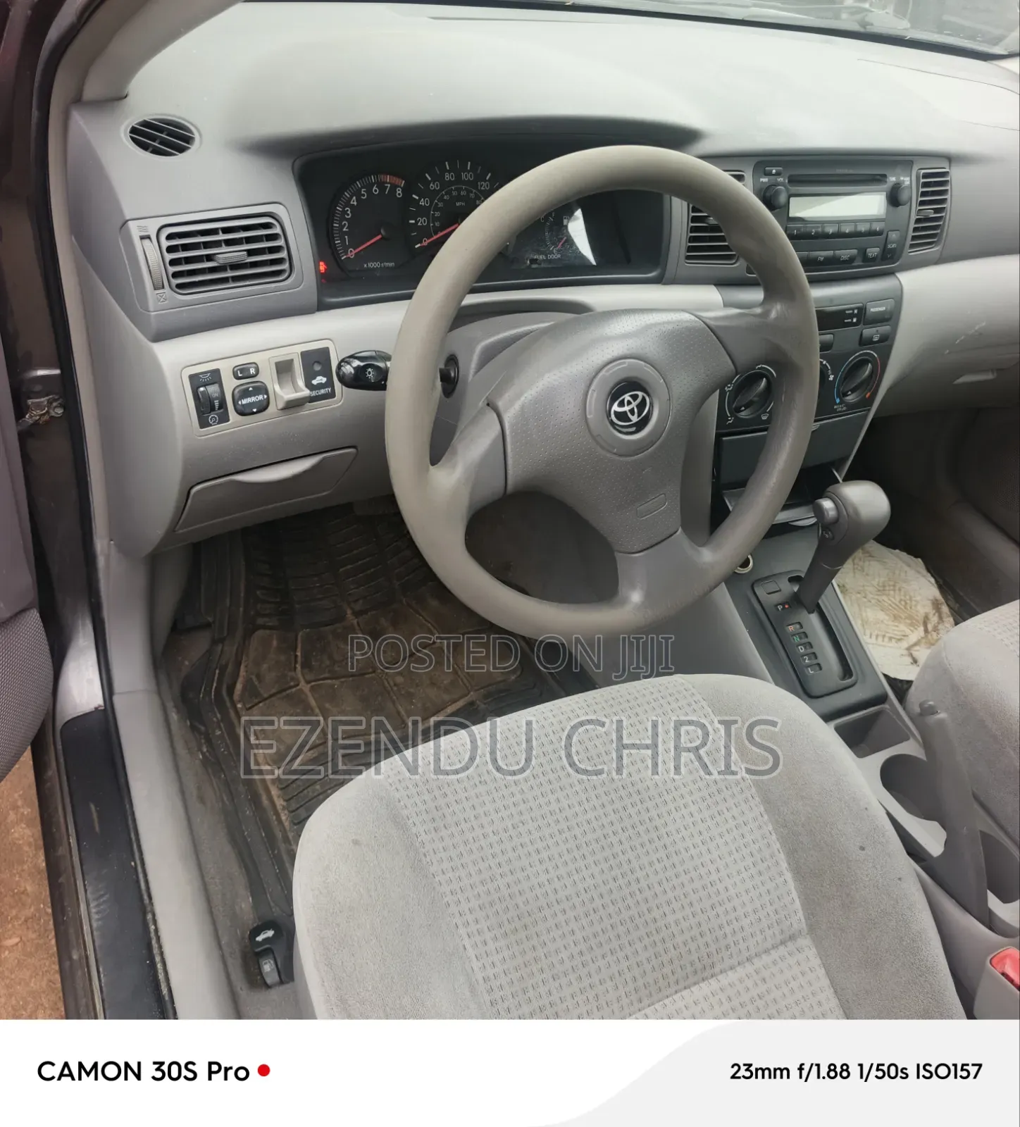 Toyota Corolla 2005 Gray