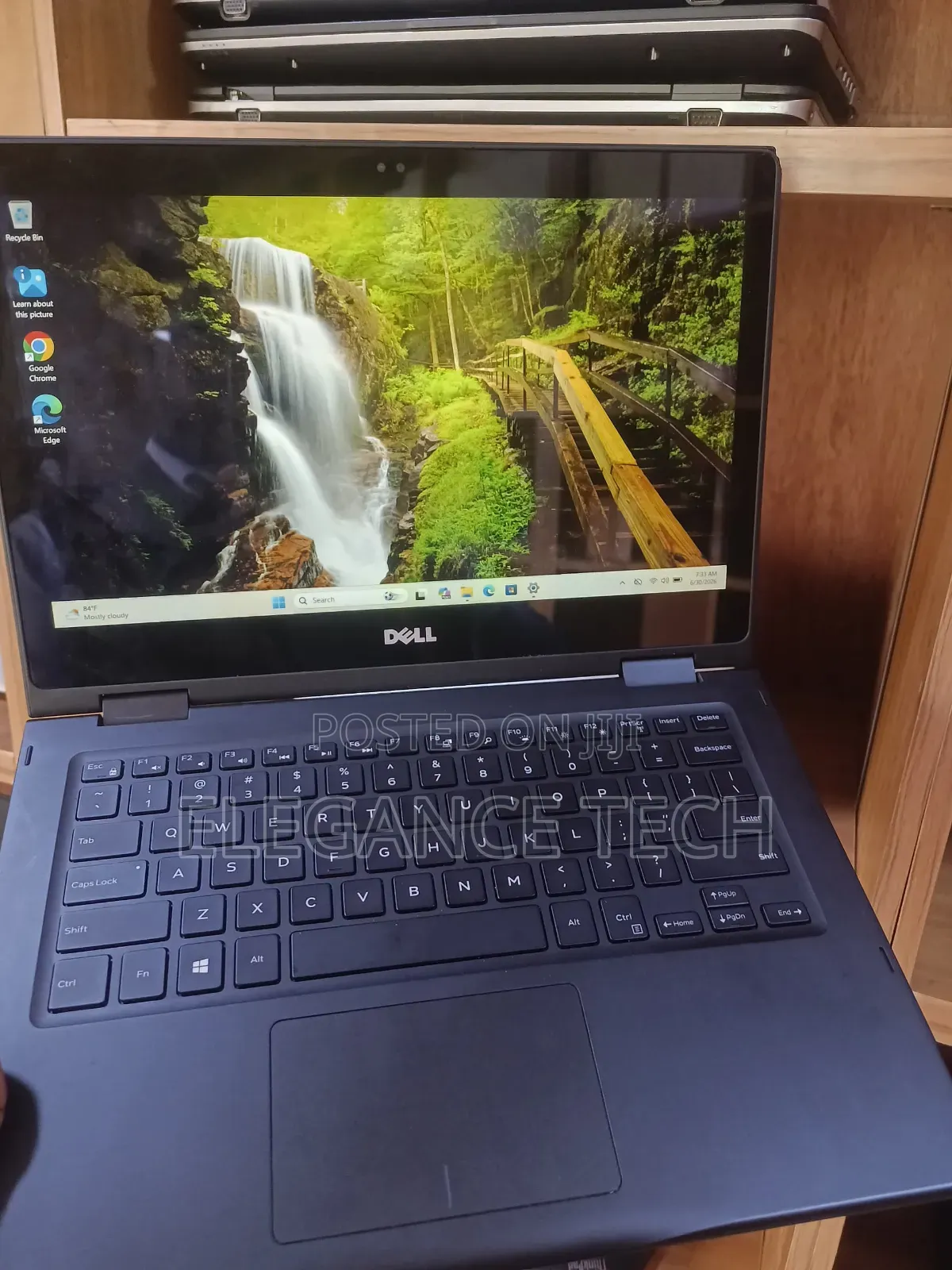 Laptop Dell Latitude 3390 2-in-1 8GB Intel Core i5 SSD 256GB
