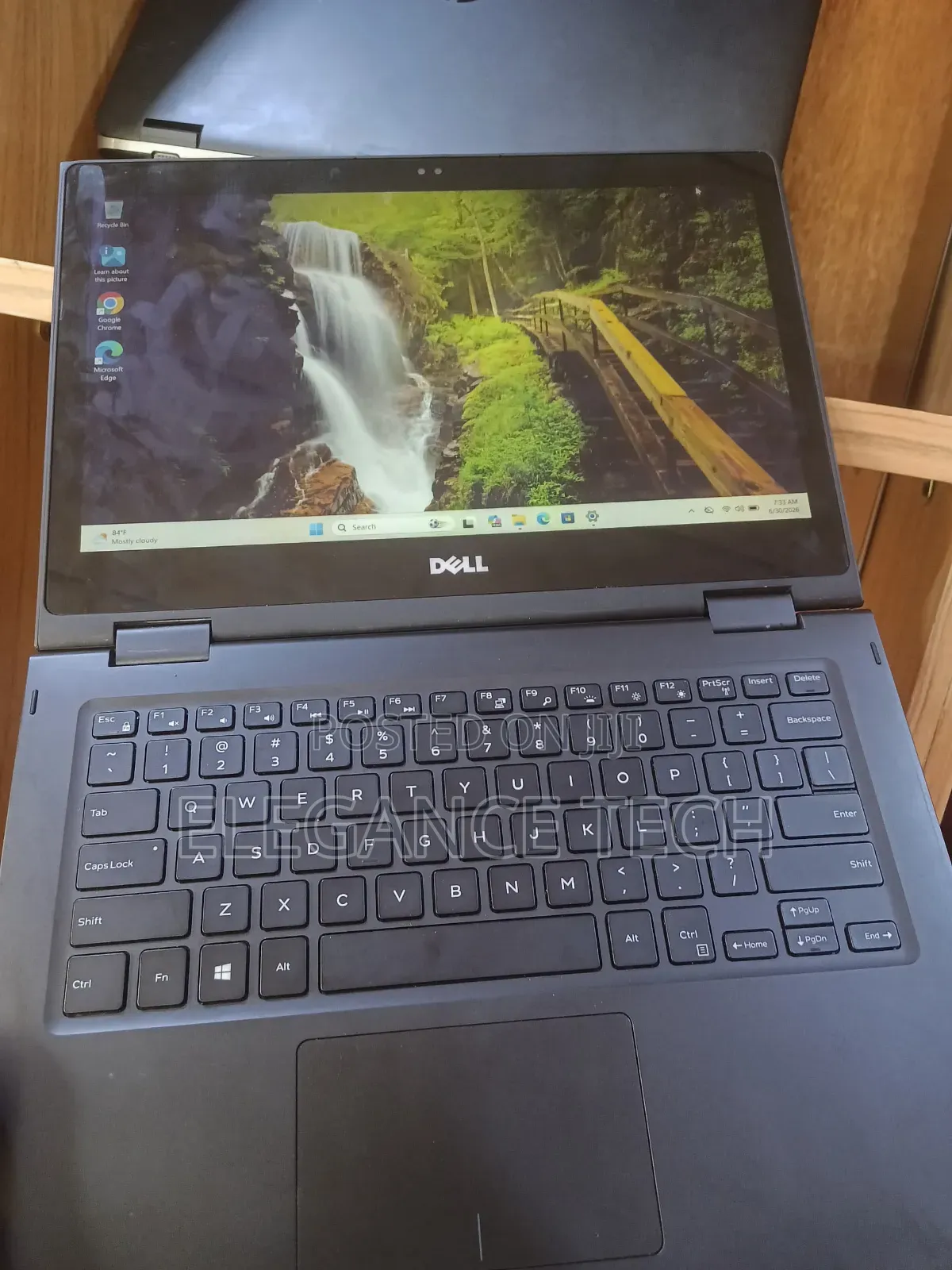 Laptop Dell Latitude 3390 2-in-1 8GB Intel Core i5 SSD 256GB