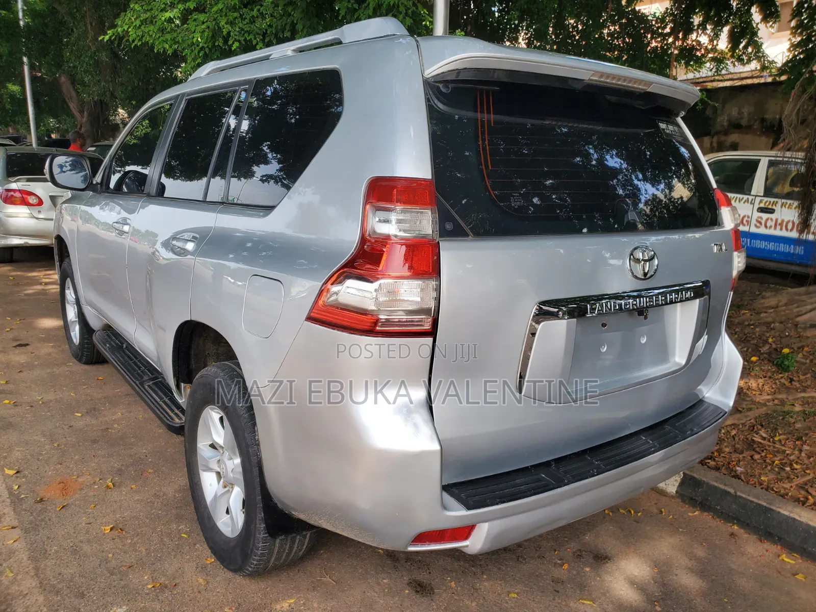 Toyota Land Cruiser Prado 2011 Silver