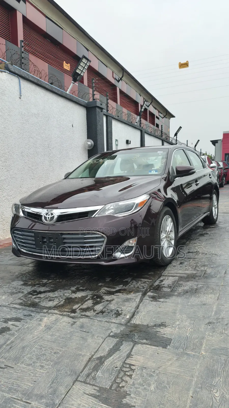 Toyota Avalon XLE 4dr Sedan (3.5L 6cyl 6A) 2014 Maroon