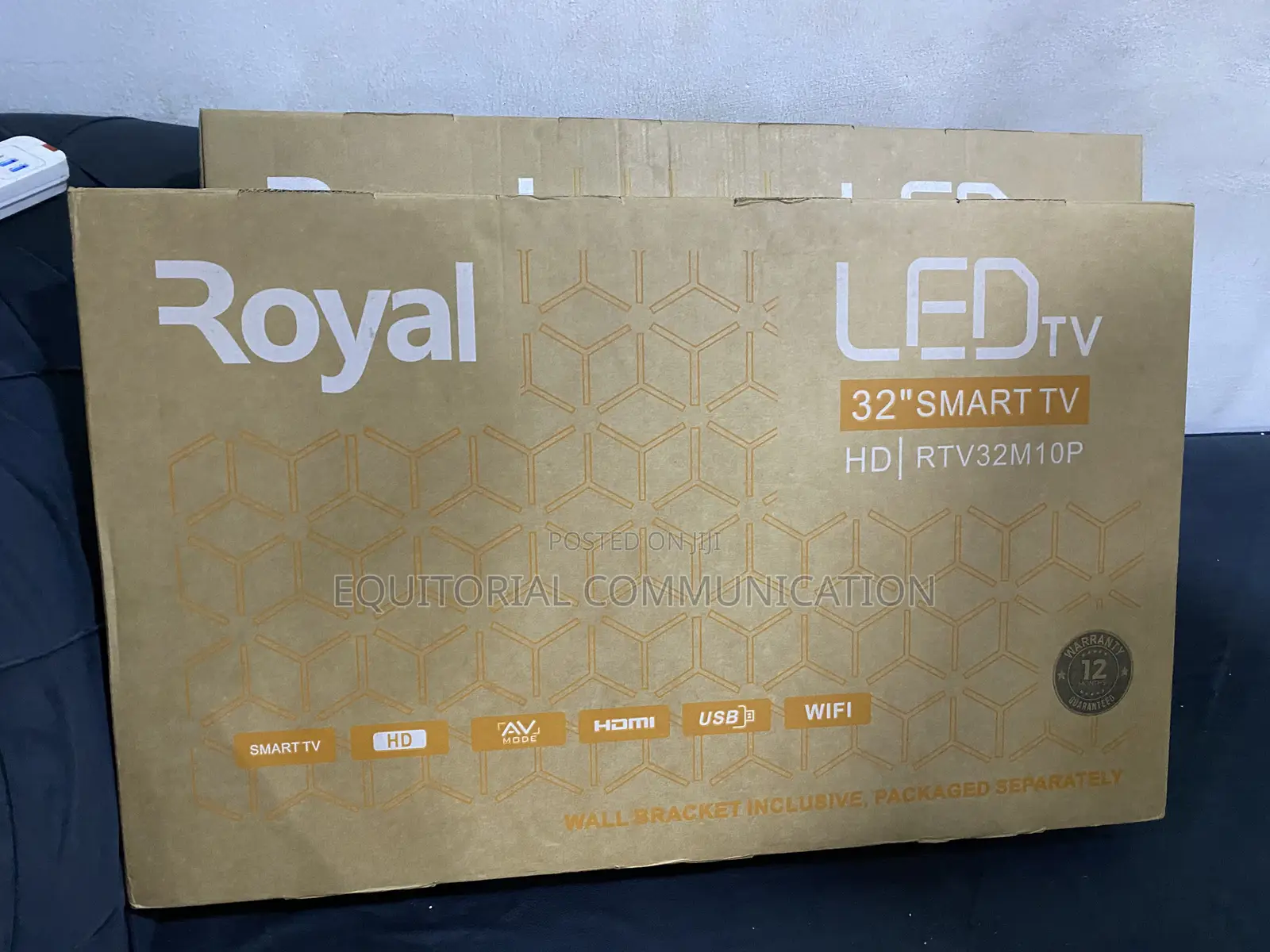 Royal RTV32M10P Compact 32-Inch Smart TV