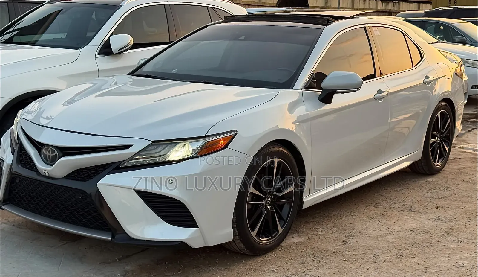 Toyota Camry XSE V6 FWD (3.5L 6cyl 8AM) 2018 White