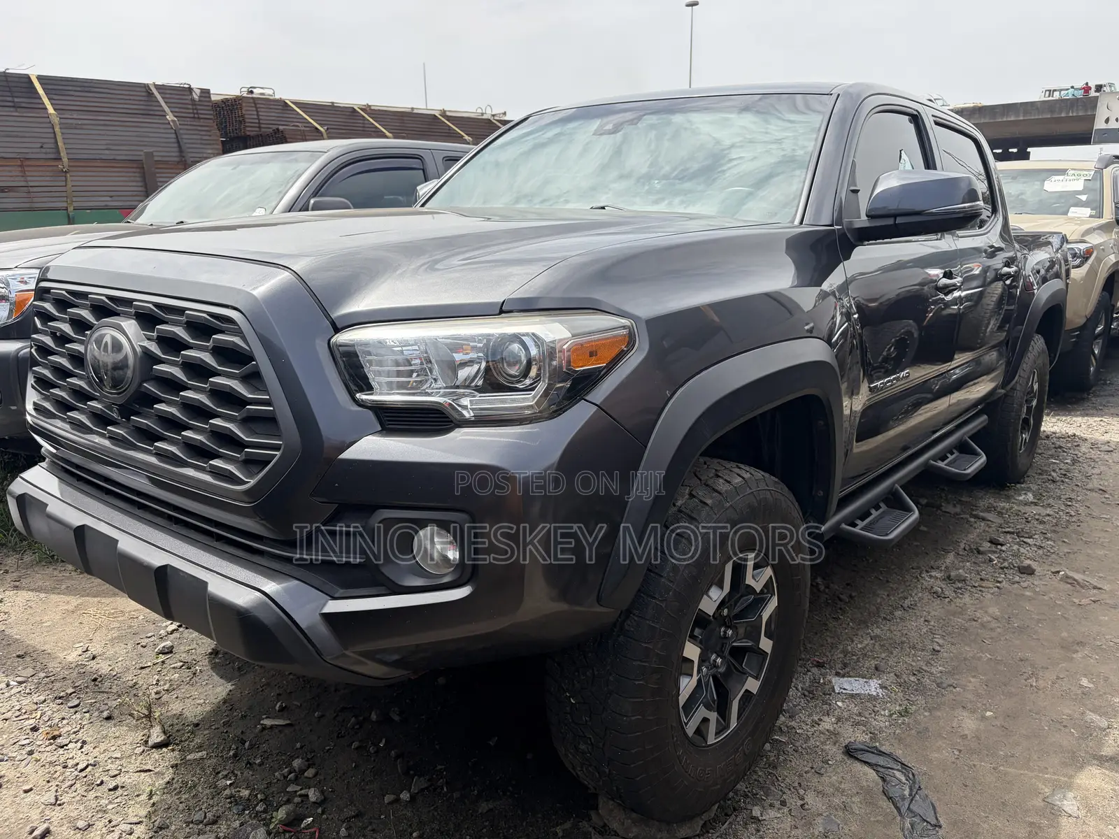 Toyota Tacoma Limited V6 4x4 Double Cab 127.4 in. WB 2020 Gray