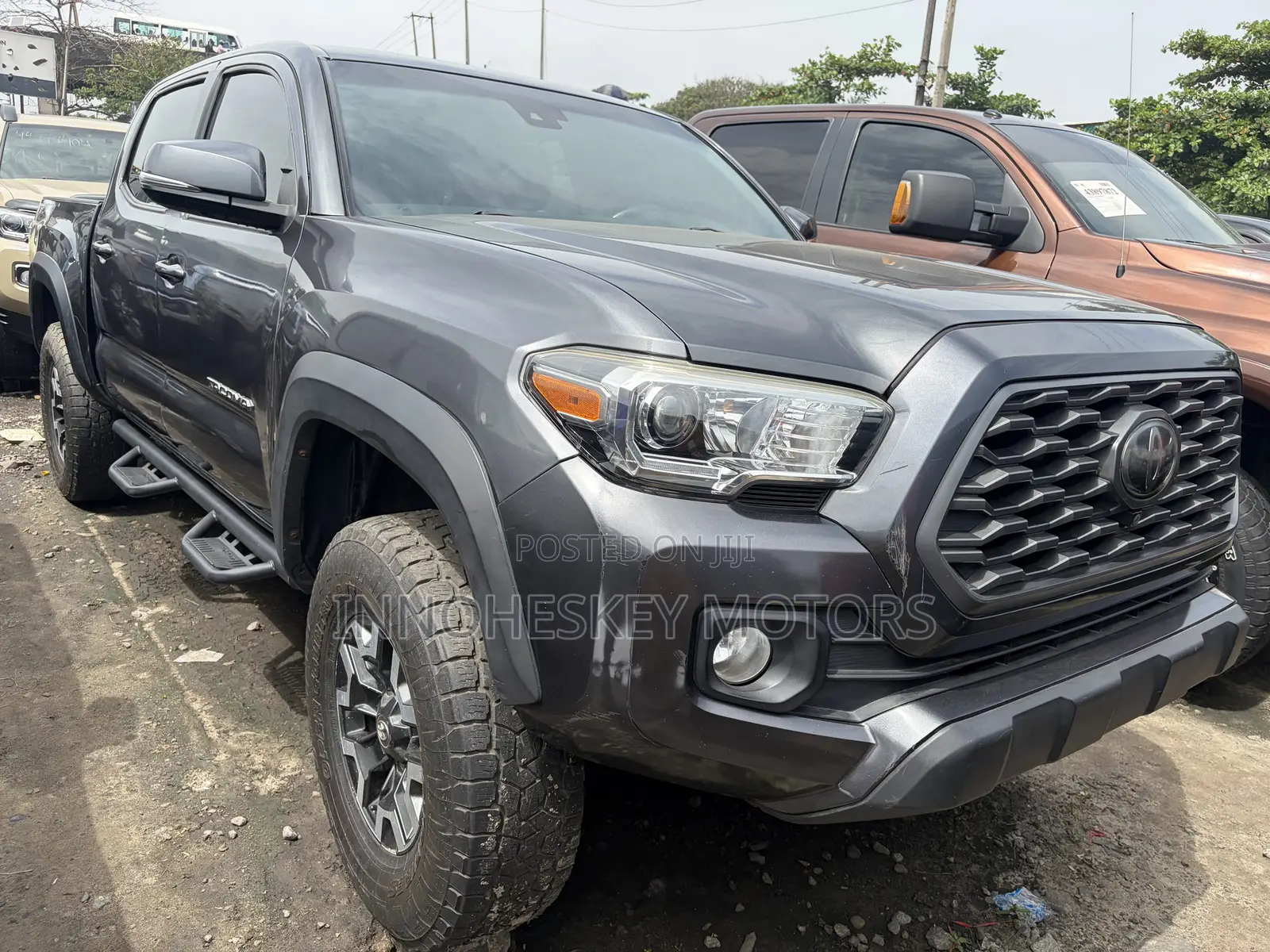 Toyota Tacoma Limited V6 4x4 Double Cab 127.4 in. WB 2020 Gray