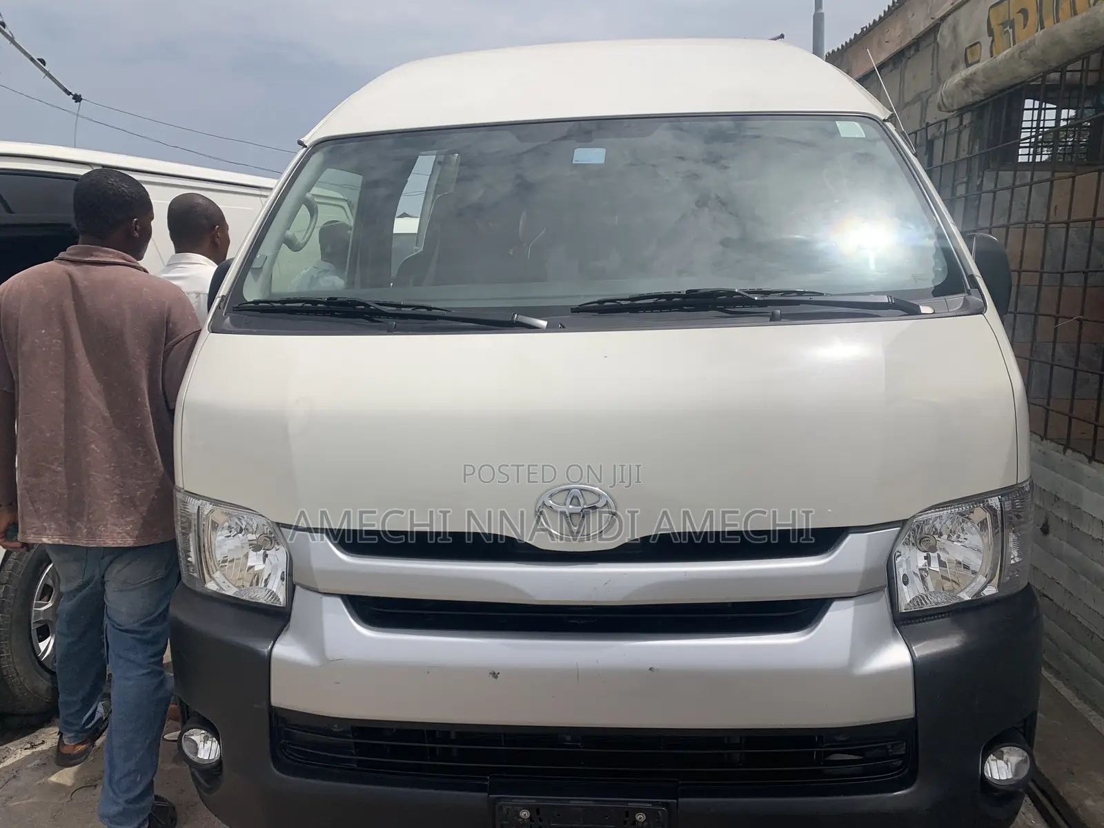 Toyota HiAce 2024 White