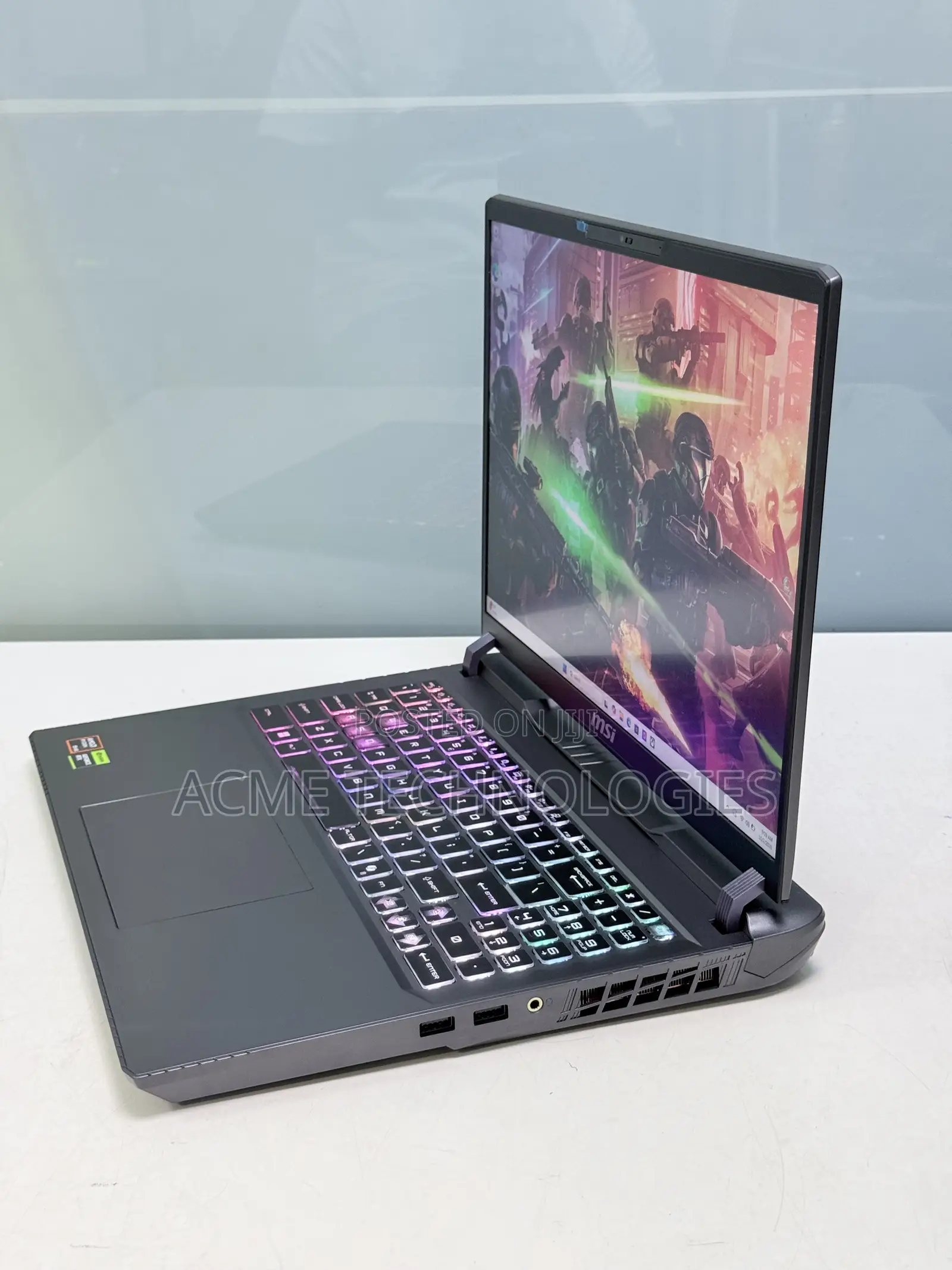 Laptop MSI 16GB AMD Ryzen 9 SSD 1T
