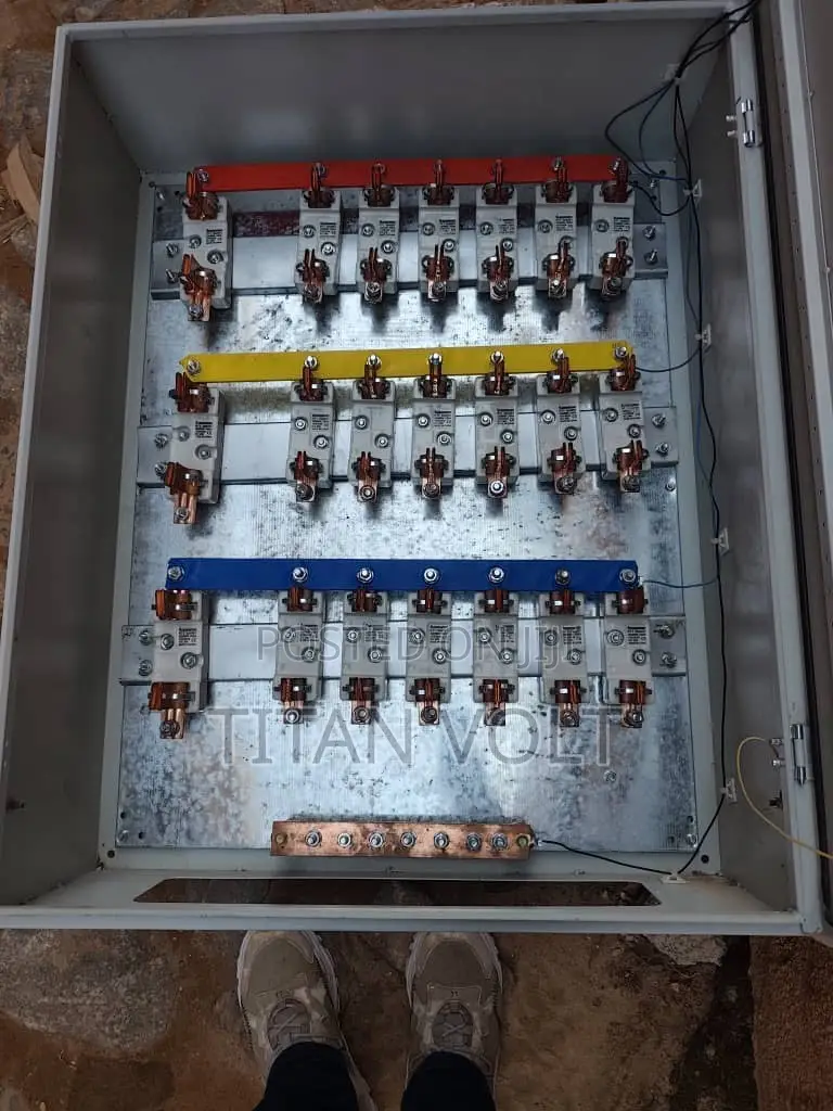 6 Way Feeder Pillar/3 Phase Distribution Panel