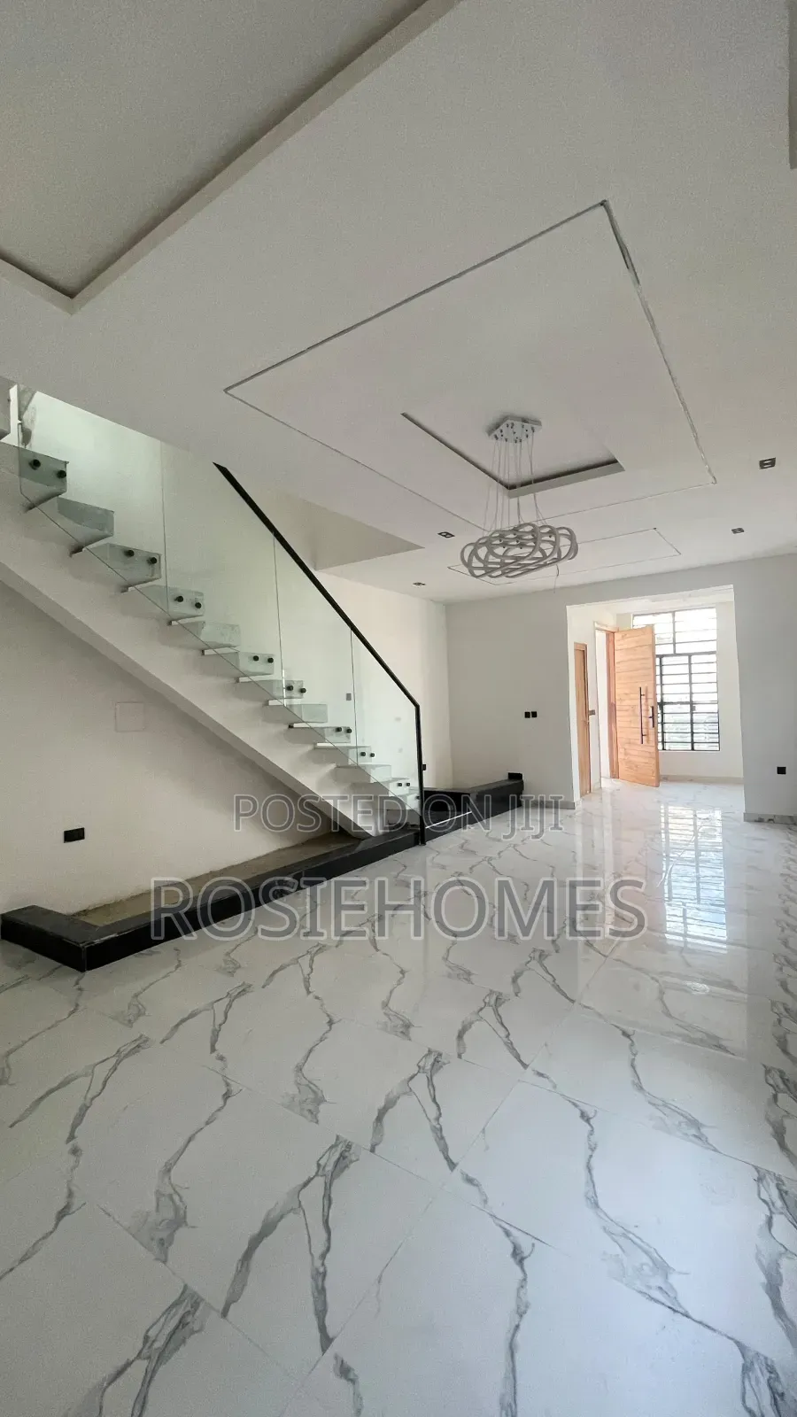 4bdrm Duplex in Idado for sale
