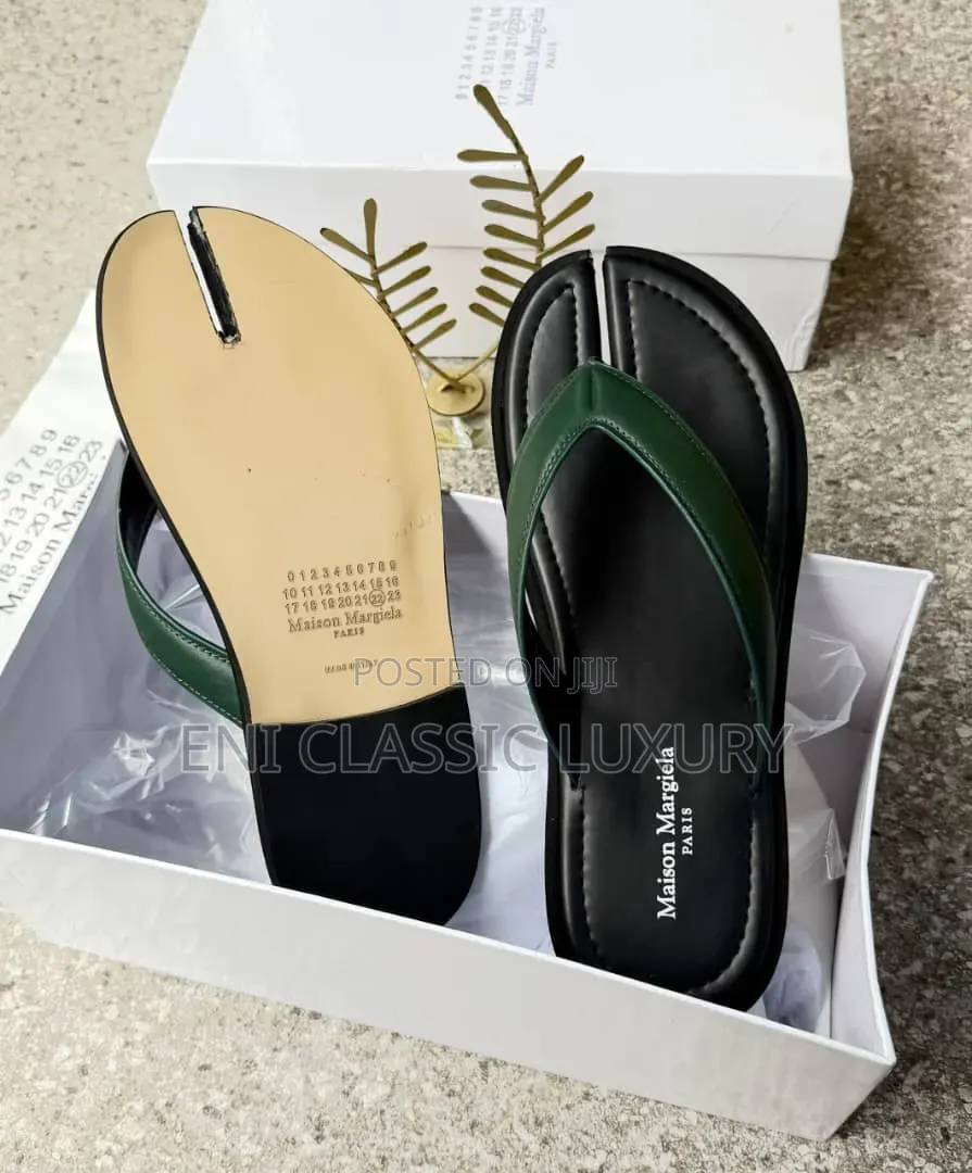 Maison Margiela Luxury Men's Slippers Best Quality Well Branded