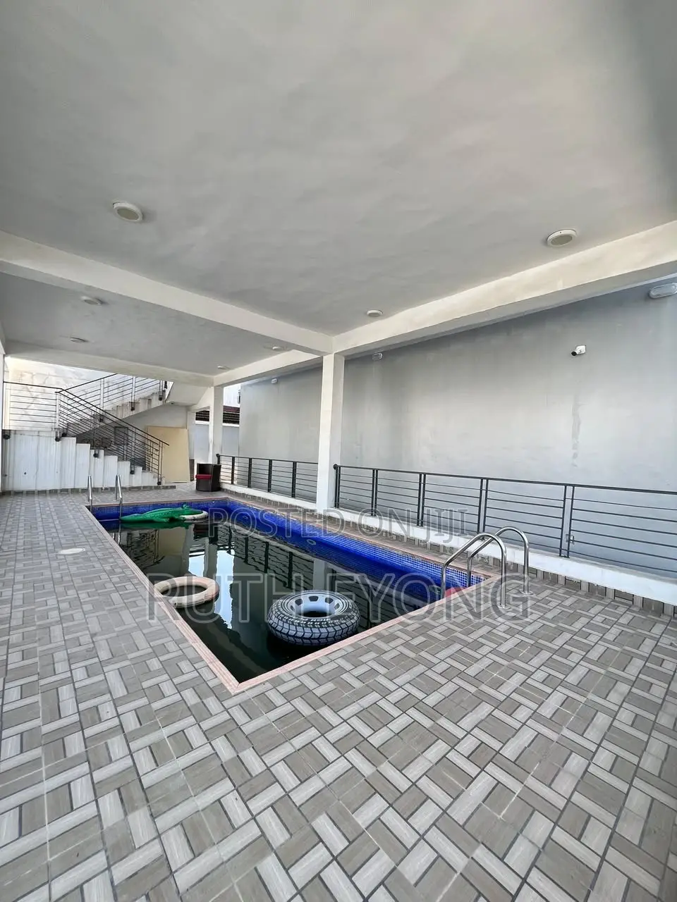 4bdrm Townhouse / Terrace in Lekki Phase 1 for rent