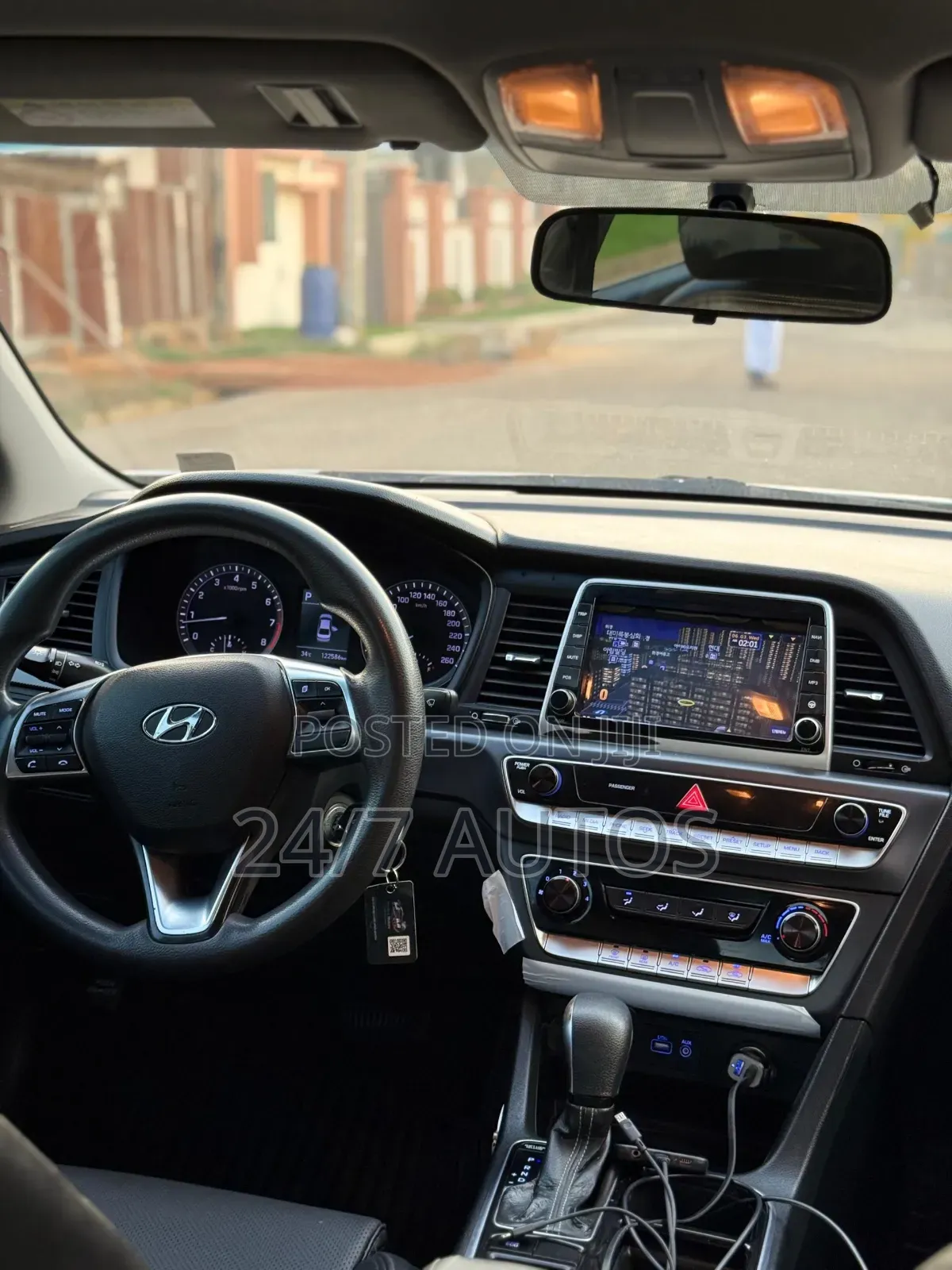 Hyundai Sonata Base Sedan FWD (2.4L 4cyl 6A) 2017 Silver