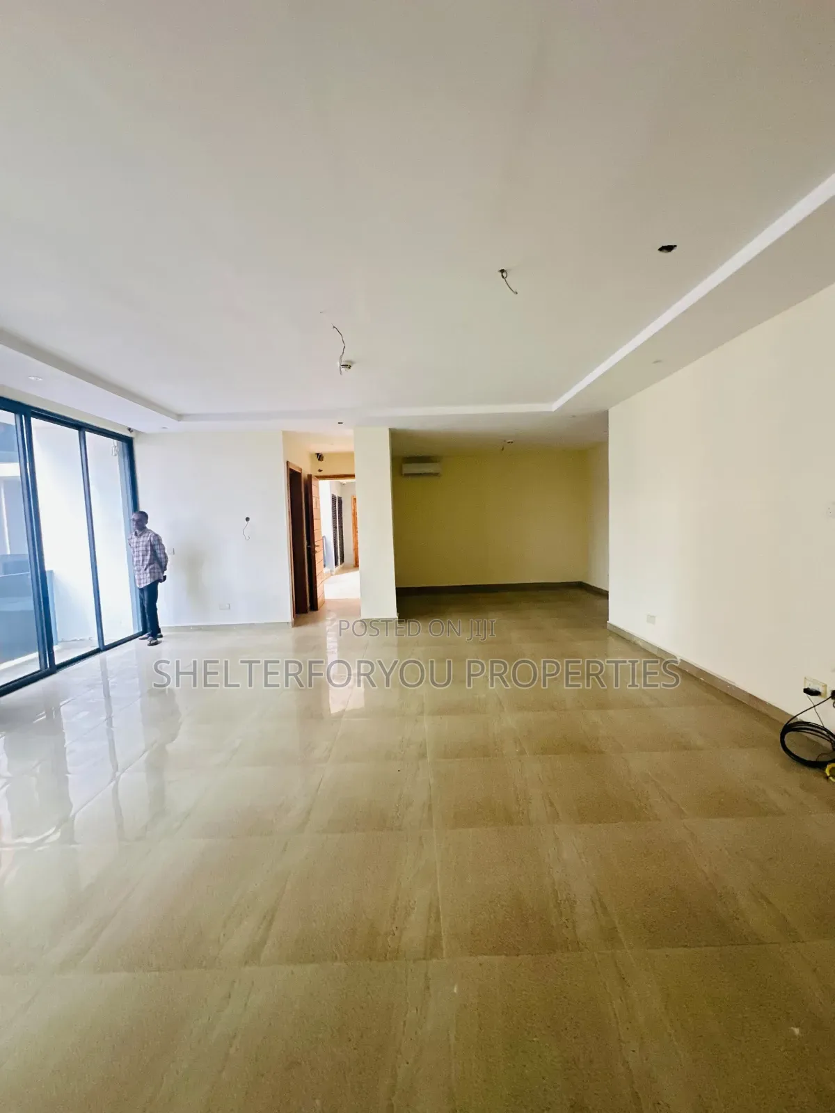 3bdrm Apartment in Lekki Phase 1 for sale