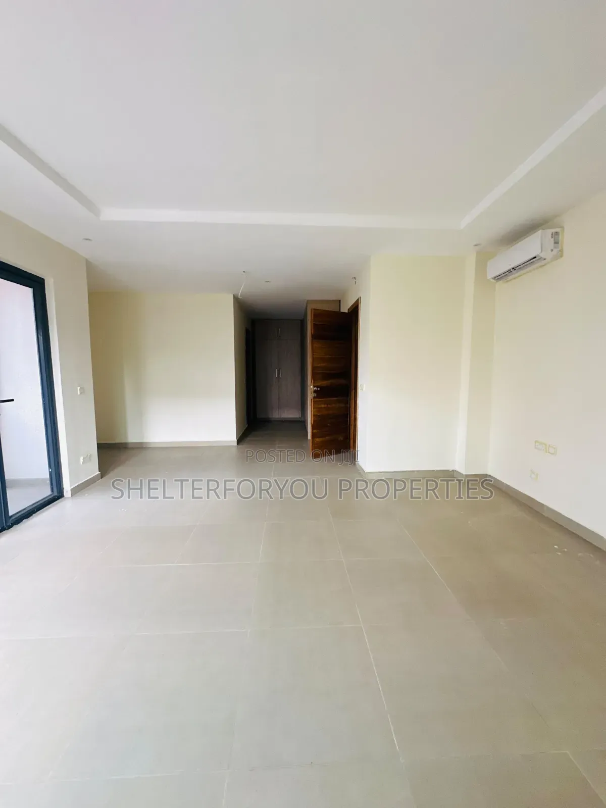 3bdrm Apartment in Lekki Phase 1 for sale