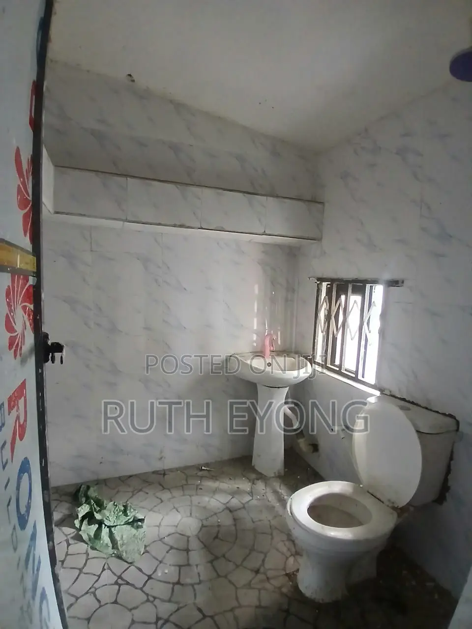 3bdrm Bungalow in Abraham Adesanya Estate for rent