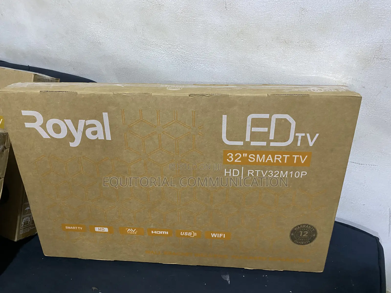 Royal RTV32M10P 32 Inch Modern Smart Television