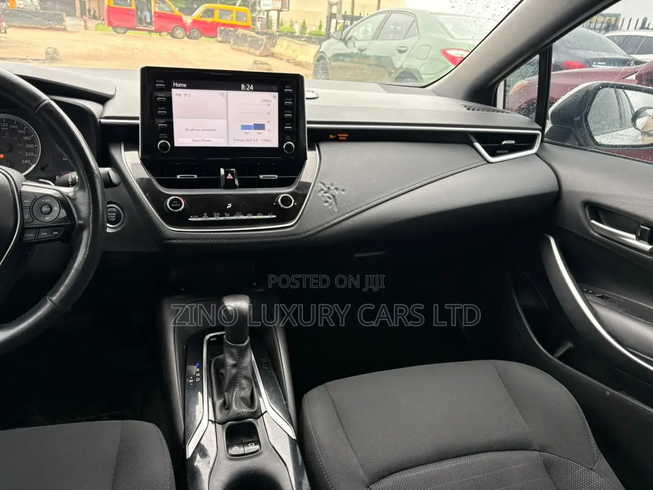Toyota Corolla SE 2020 White