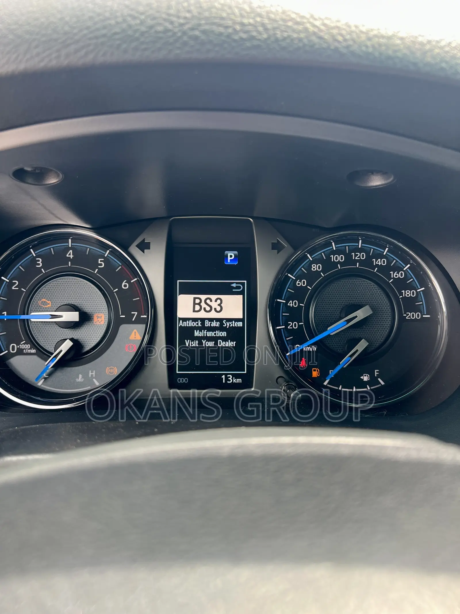 New Toyota Hilux 2025 Gray