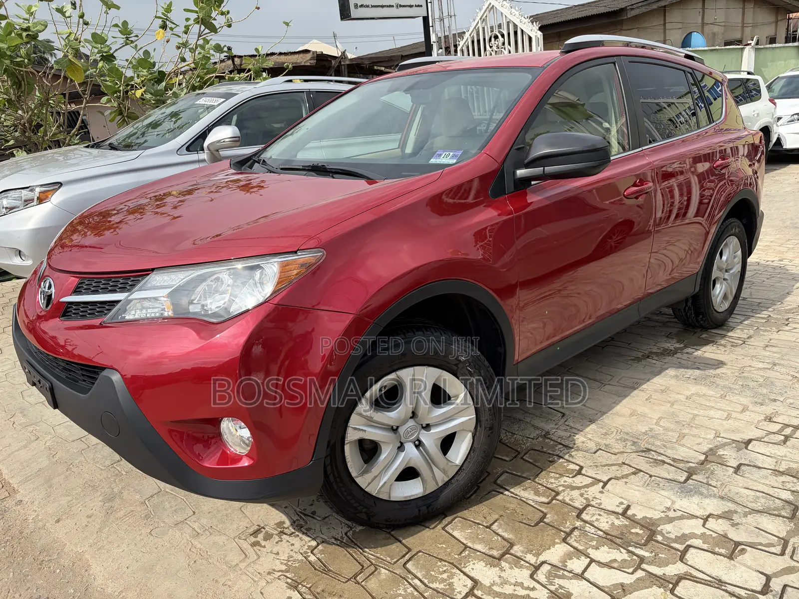 Toyota RAV4 LE 4dr SUV (2.5L 4cyl 6A) 2014 Red