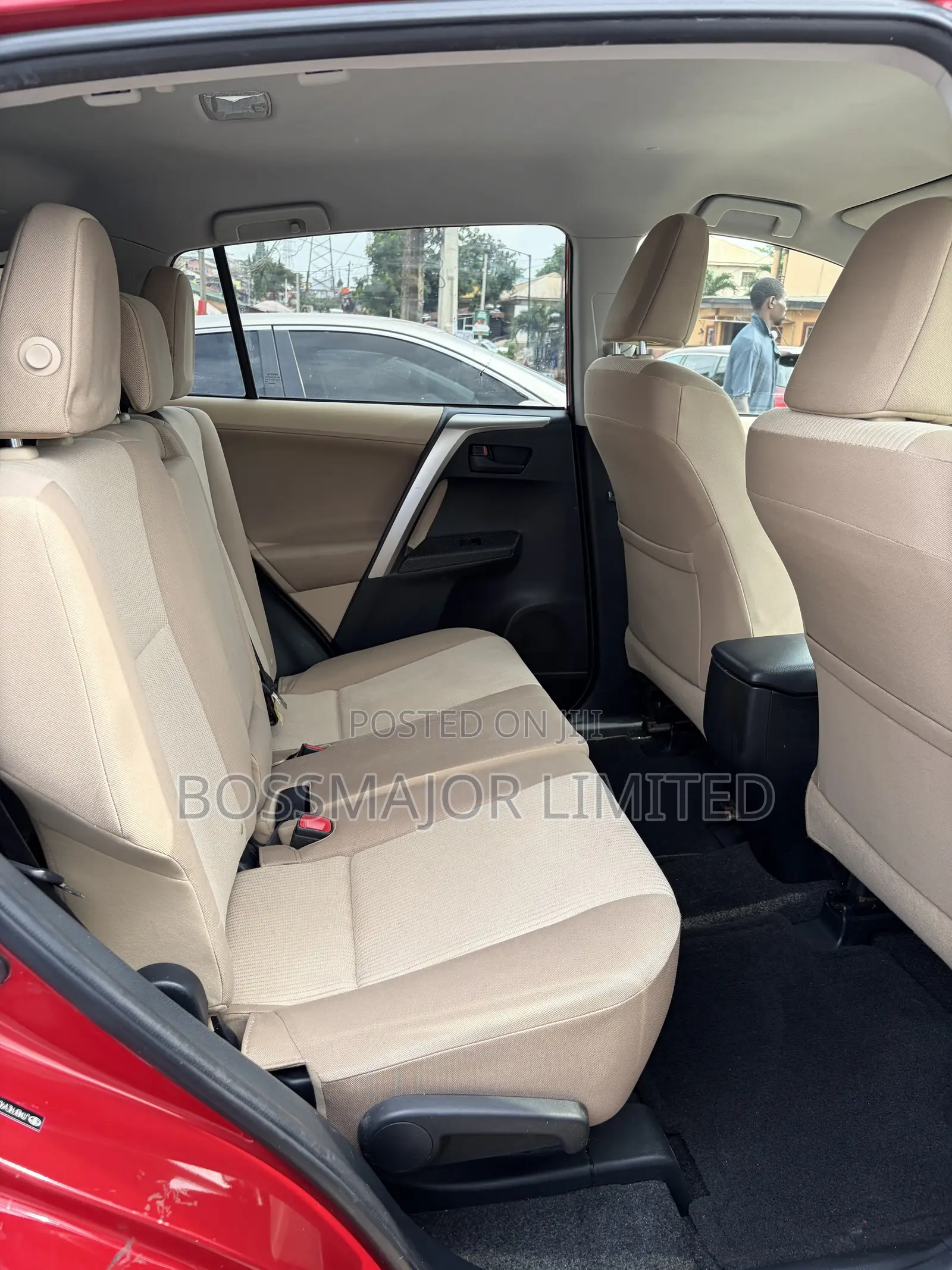 Toyota RAV4 LE 4dr SUV (2.5L 4cyl 6A) 2014 Red