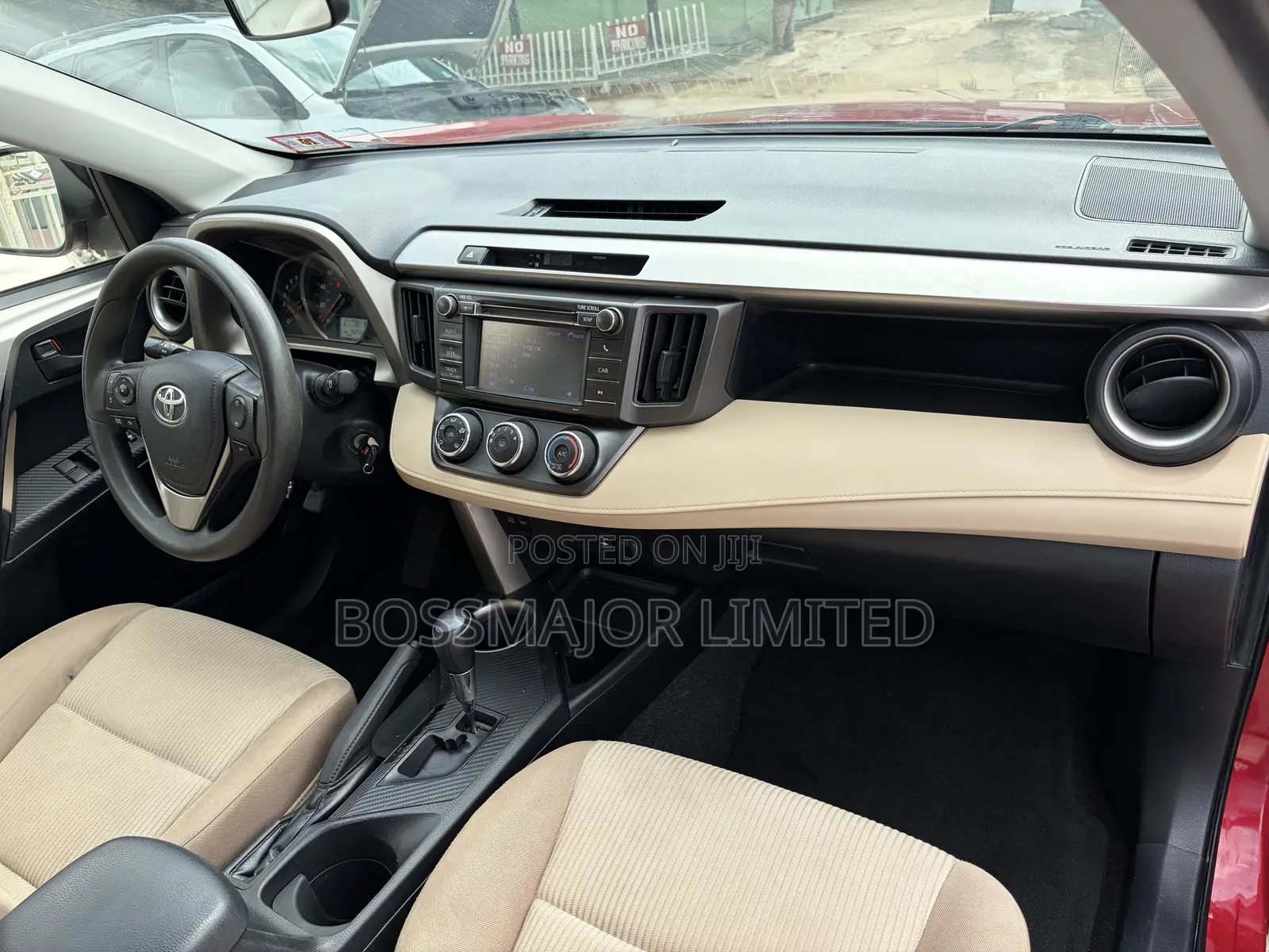Toyota RAV4 LE 4dr SUV (2.5L 4cyl 6A) 2014 Red