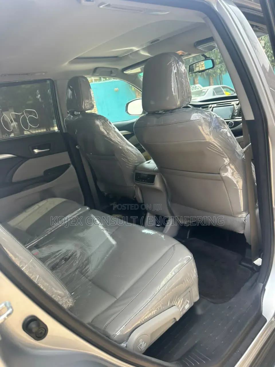 Toyota Highlander XLE 4x4 V6 (3.5L 6cyl 8A) 2017 Silver