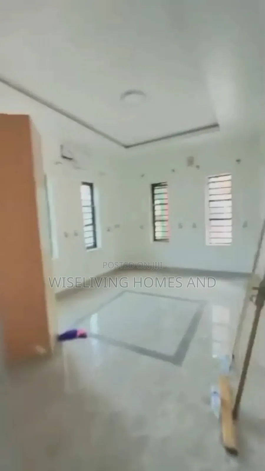 2bdrm Block of Flats in Ago Palace Way Off for rent