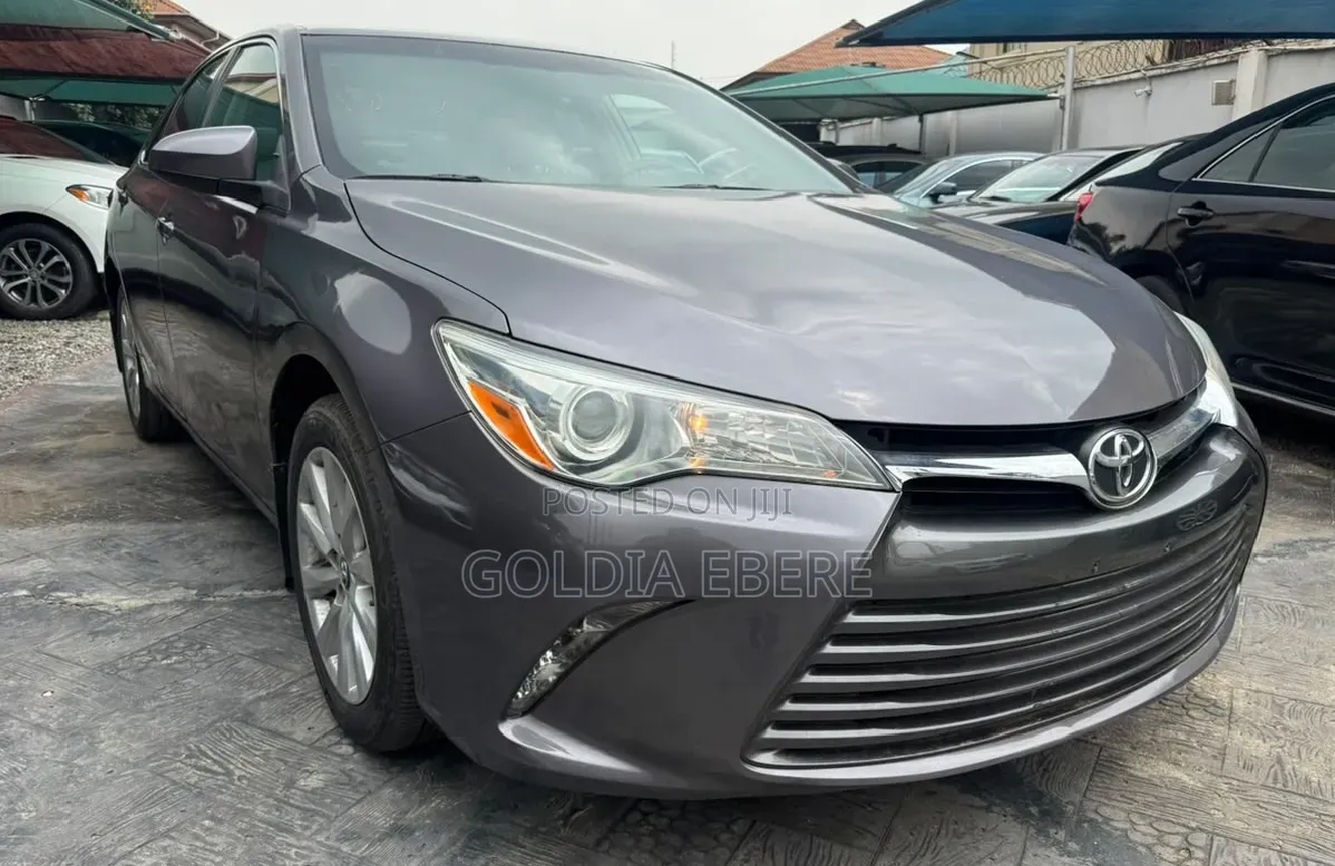 Toyota Camry 2015 Gray