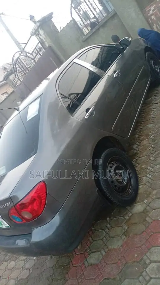 Toyota Corolla 2006 Gray