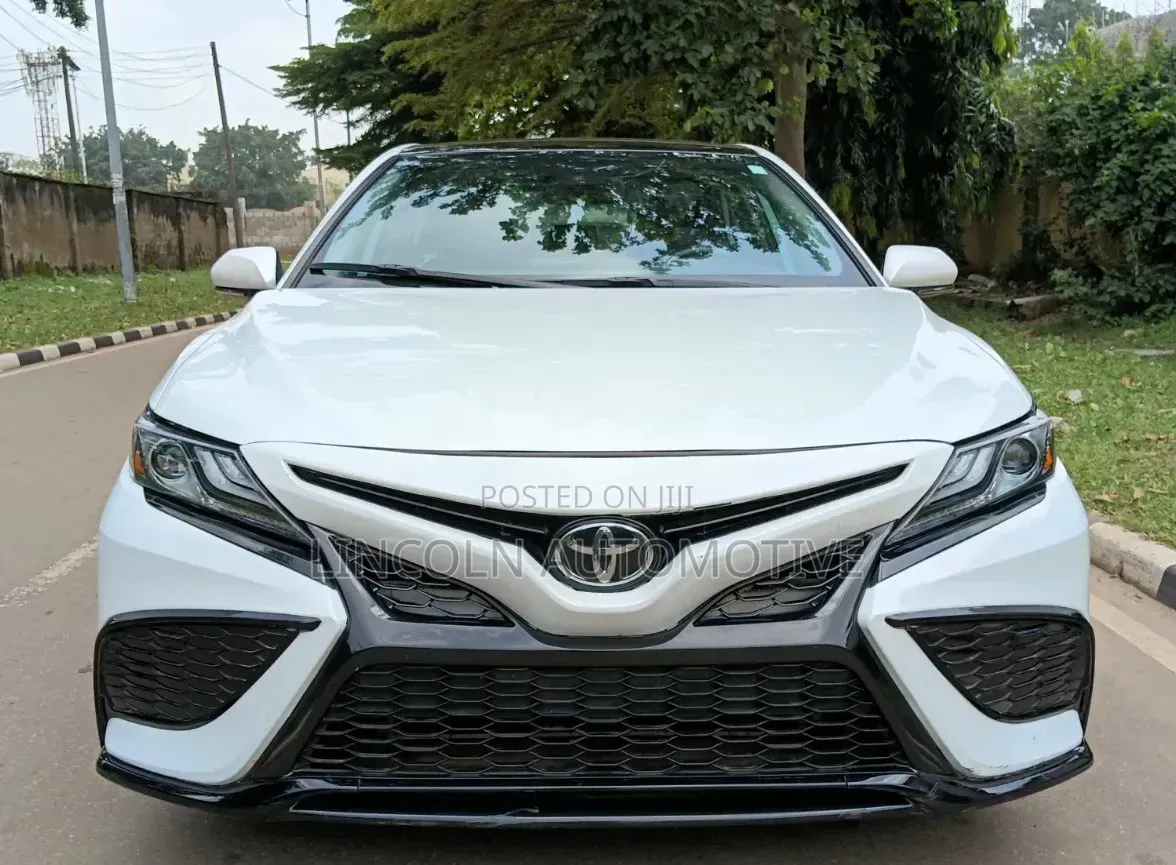Toyota Camry XSE AWD 2024 White