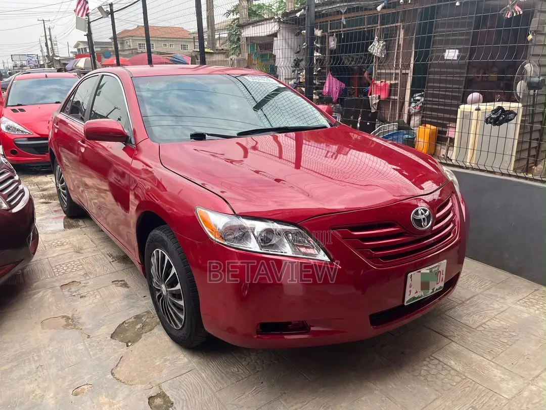 Toyota Camry LE 4dr Sedan (2.5L 4cyl 6A) 2012 Red