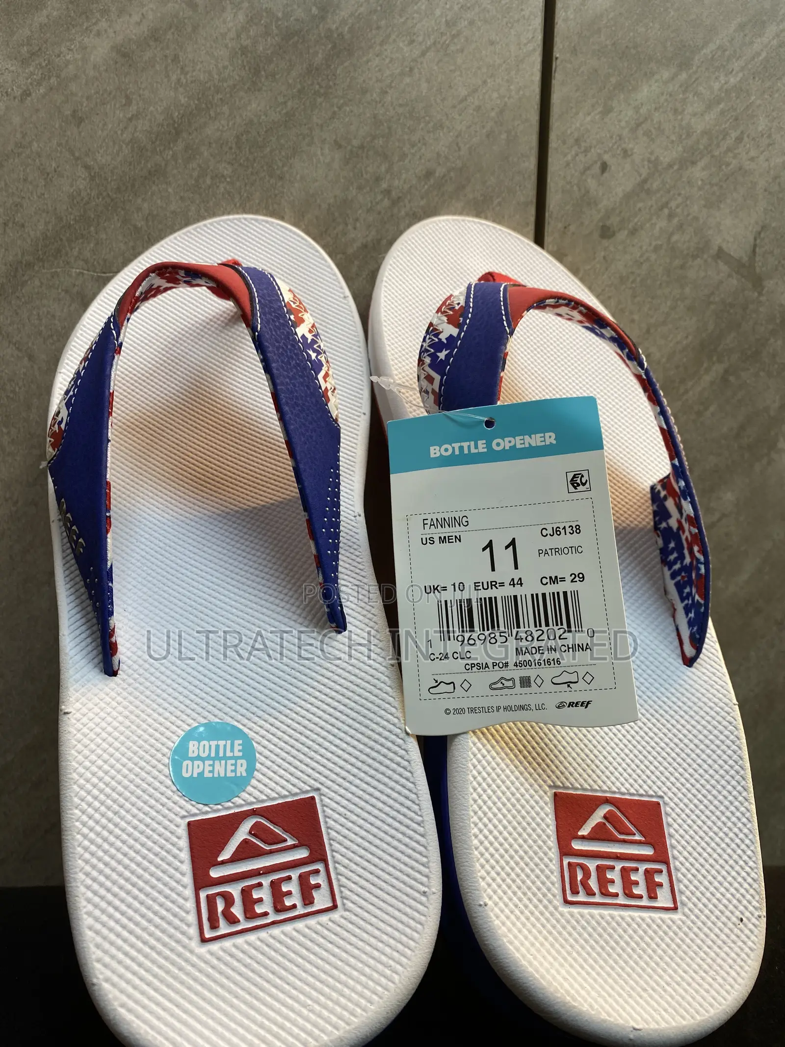 REEF Men’s Fanning Bottle Opener Flip-Flop Sandal