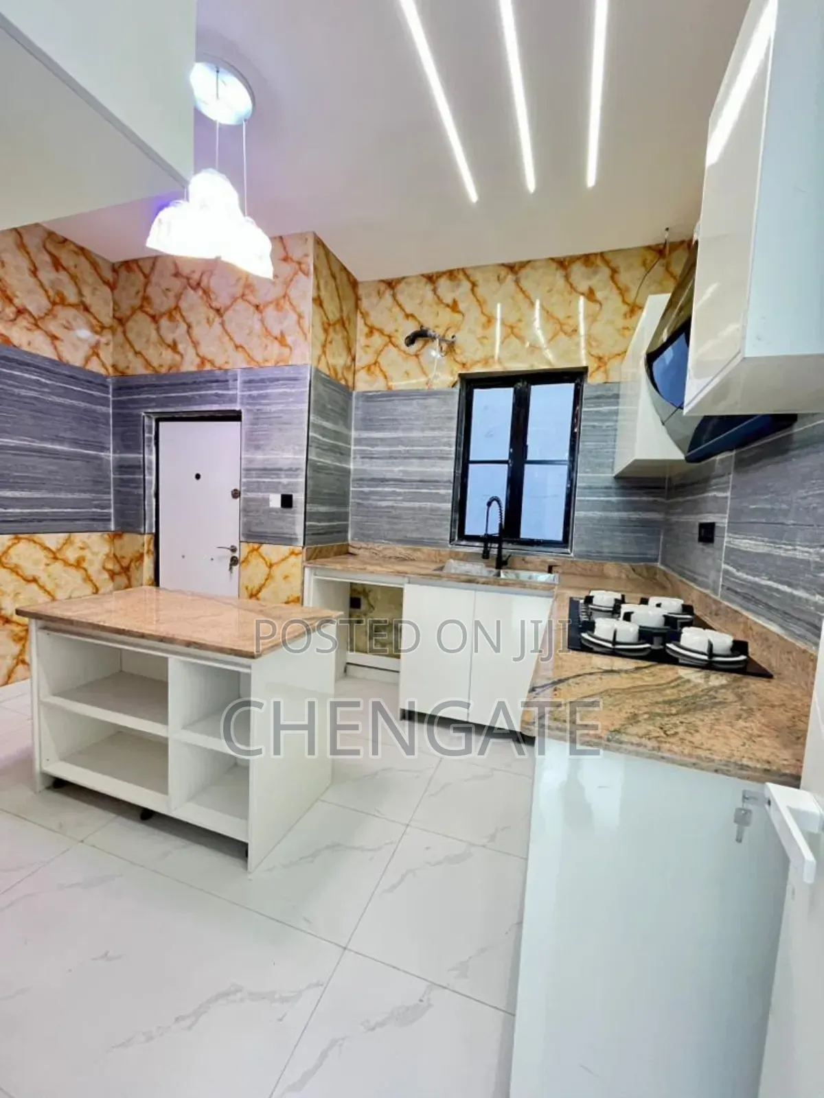 4bdrm Townhouse/Terrace in Osapa london for sale