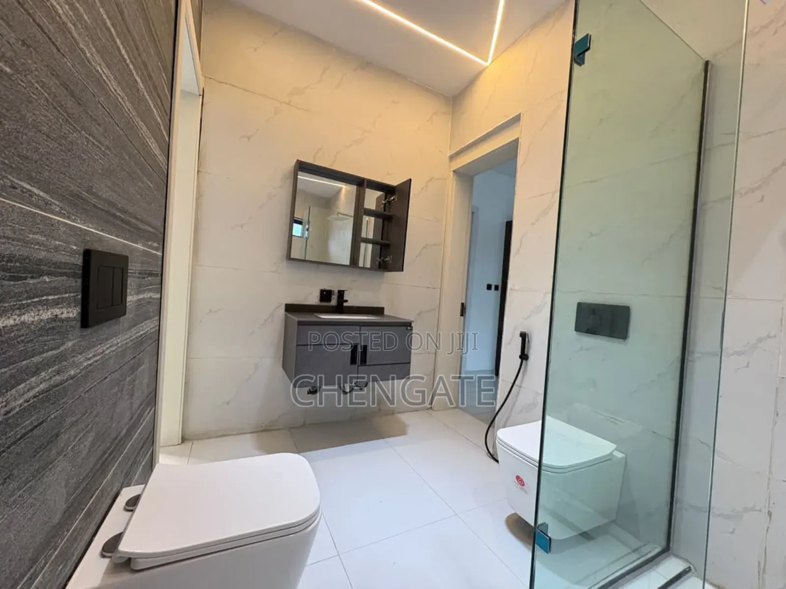 4bdrm Townhouse/Terrace in Osapa london for sale