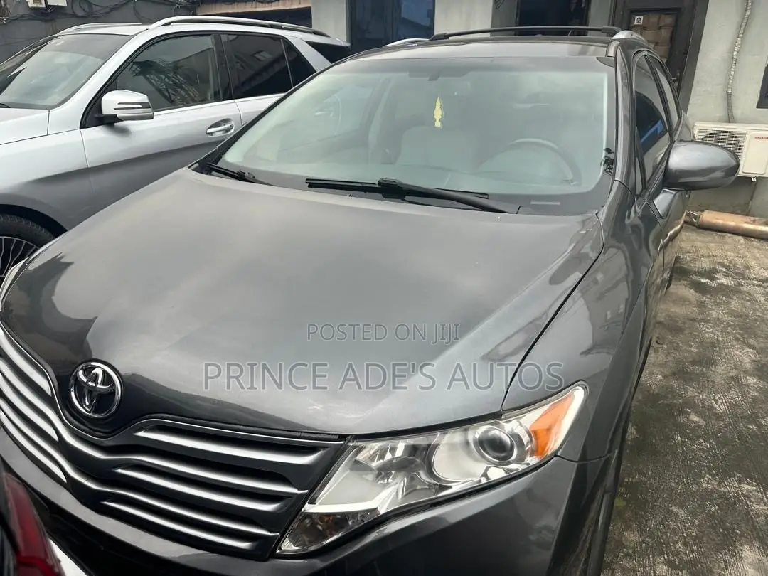 Toyota Venza 2010 Gray