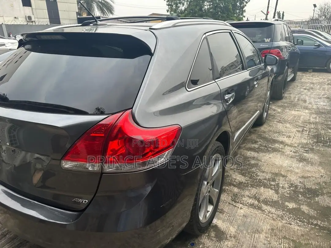Toyota Venza 2010 Gray