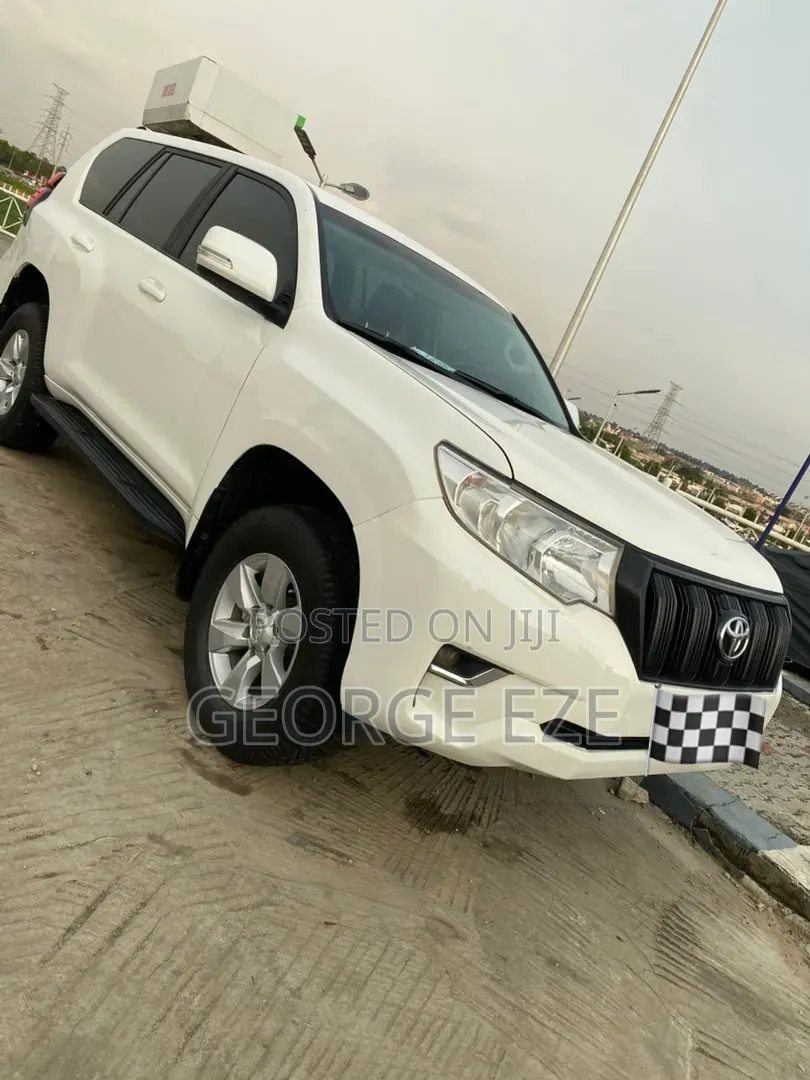 Toyota Land Cruiser Prado 2019 White