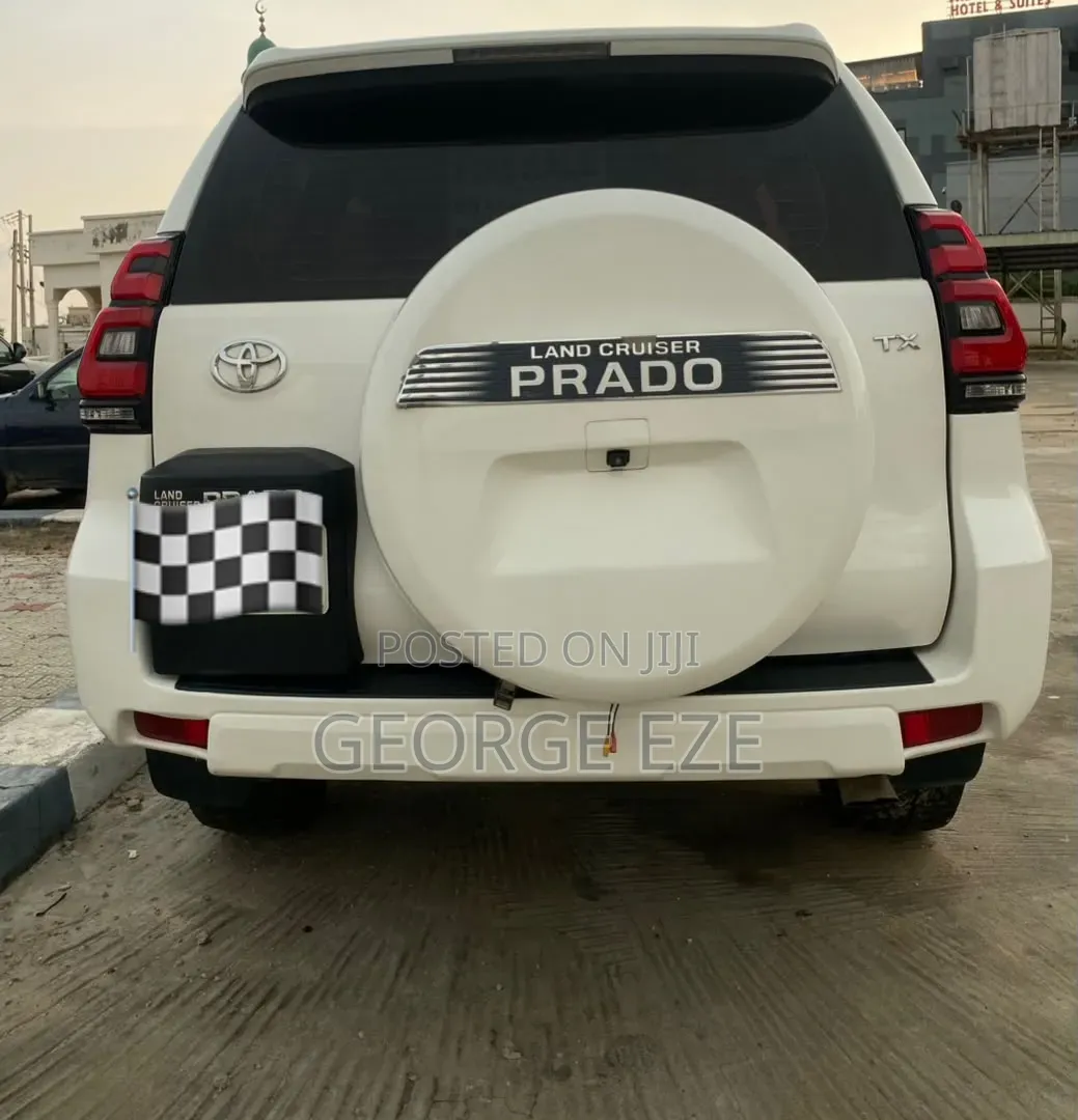 Toyota Land Cruiser Prado 2019 White
