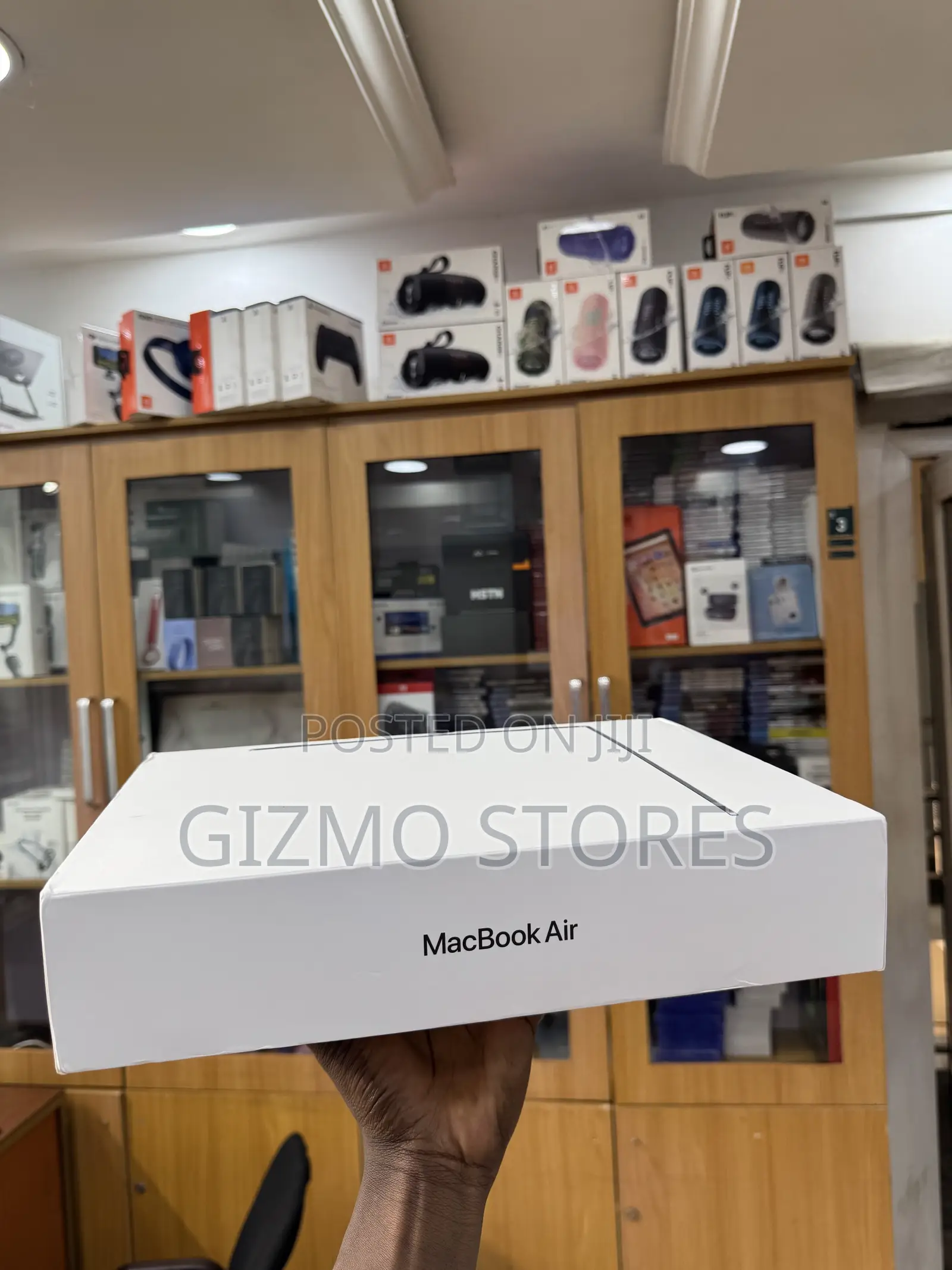 New Laptop Apple MacBook Air 2026 M5 16GB Apple M5 SSD 512GB