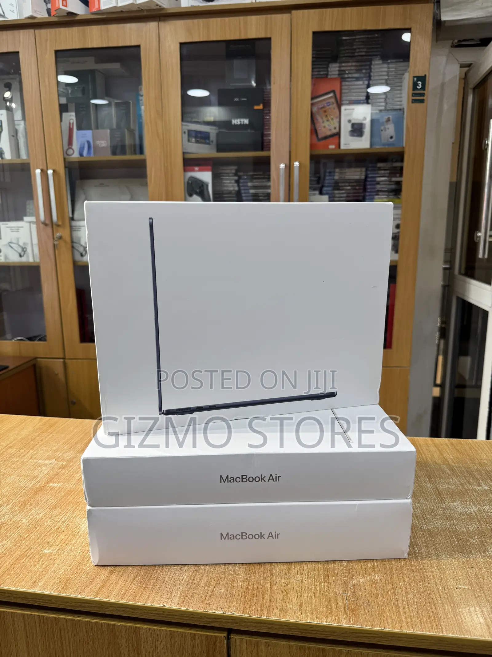 New Laptop Apple MacBook Air 2026 M5 16GB Apple M5 SSD 512GB