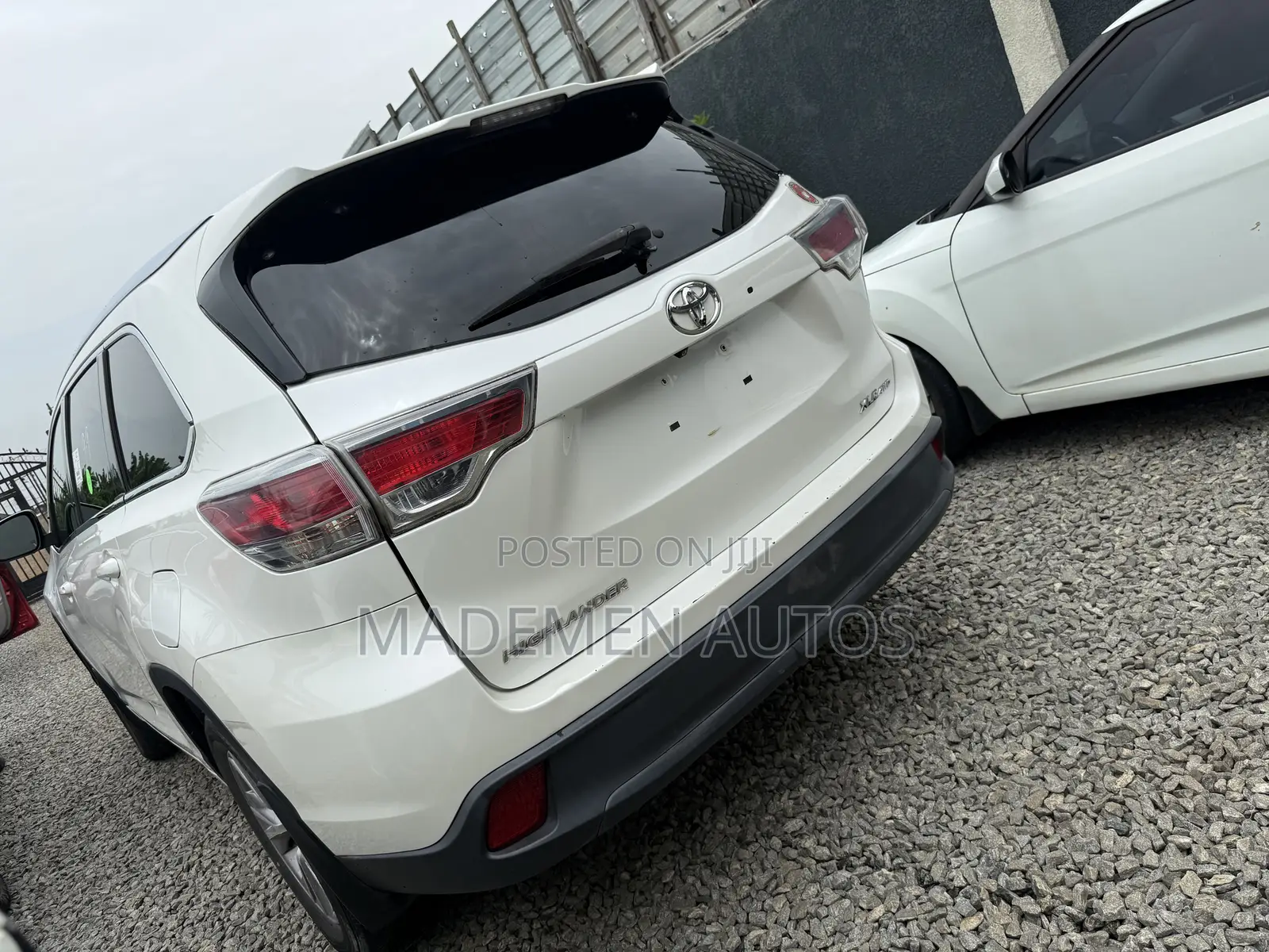 Toyota Highlander XLE 4dr SUV (3.5L 6cyl 6A) 2015 White