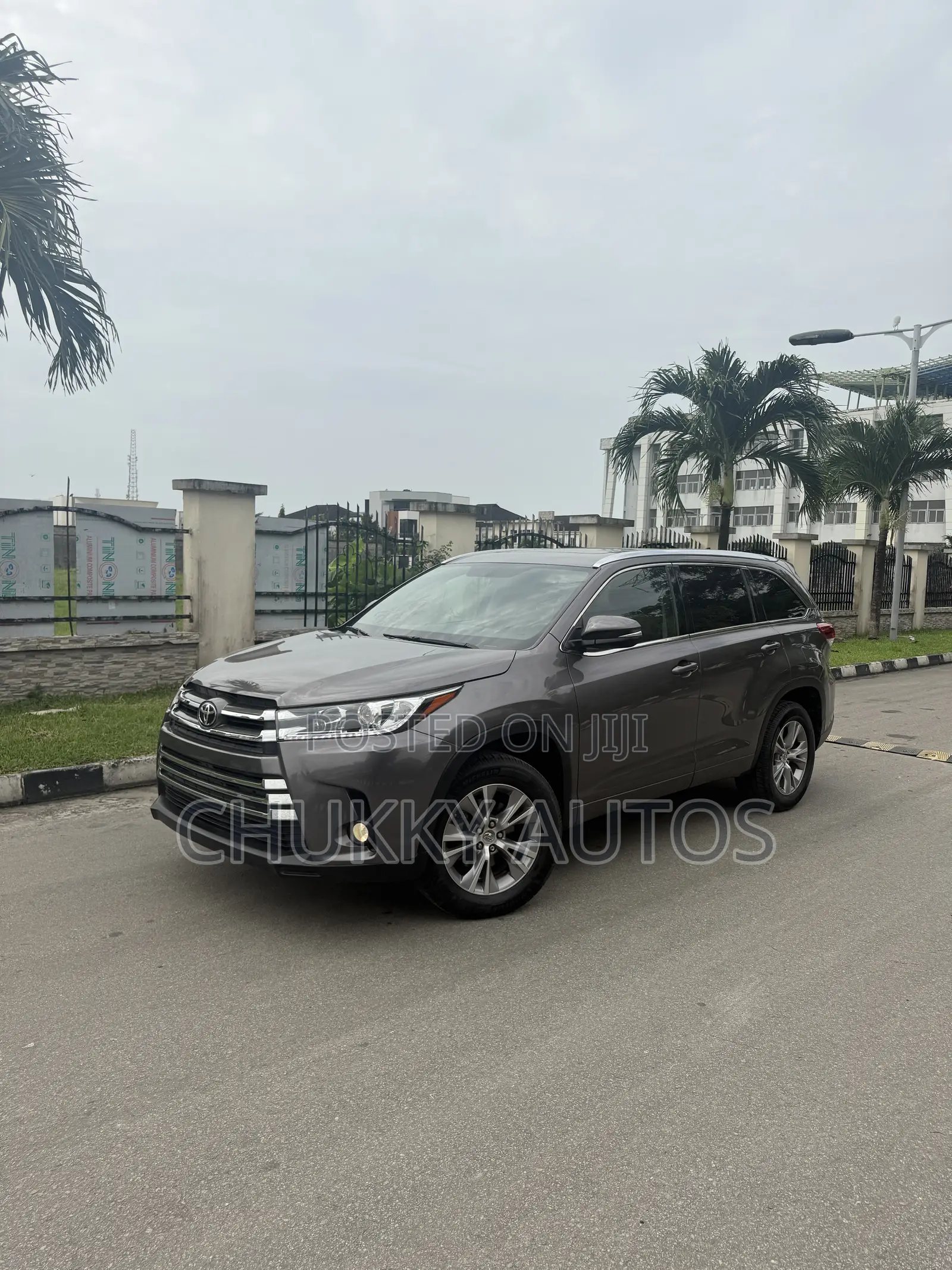 Toyota Highlander XLE 4dr SUV (3.5L 6cyl 6A) 2015 Brown