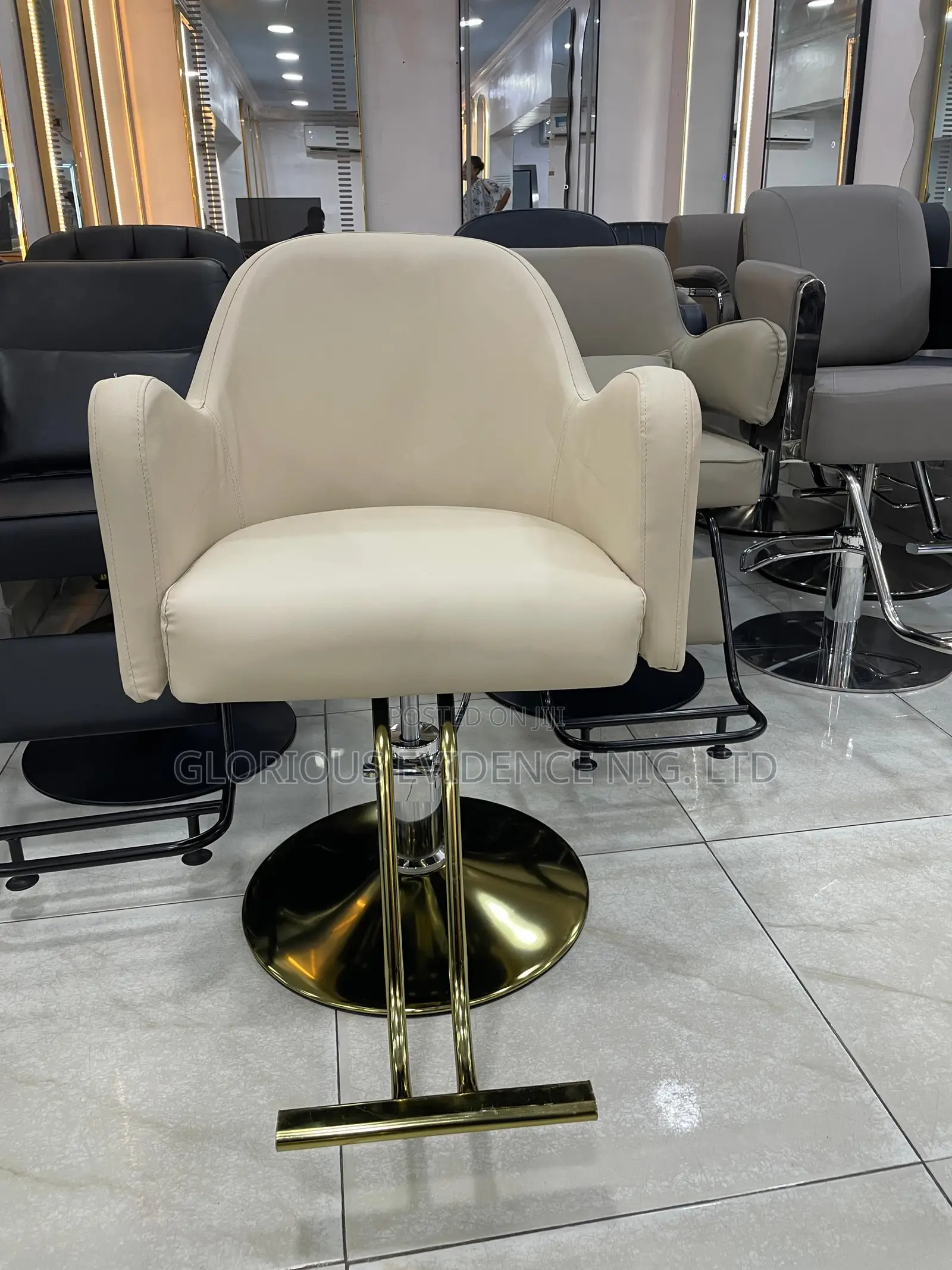 Unisex Salon Chair 864