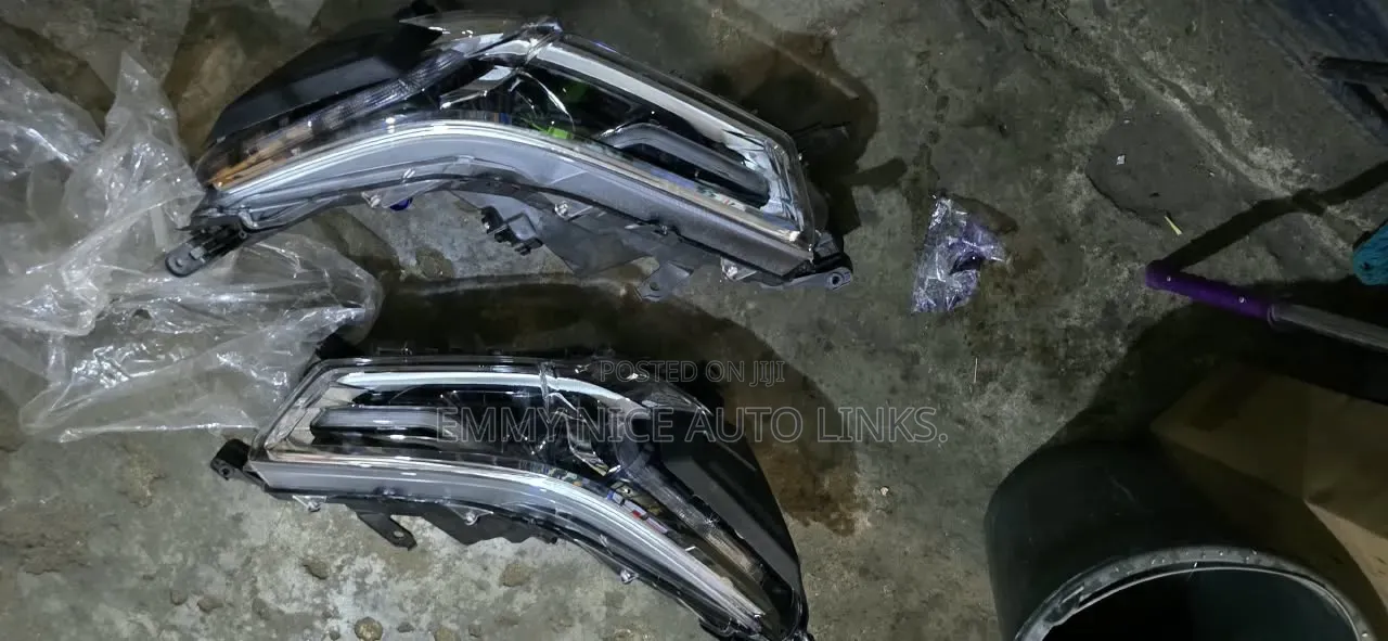 2020 Hilux Head Lamp