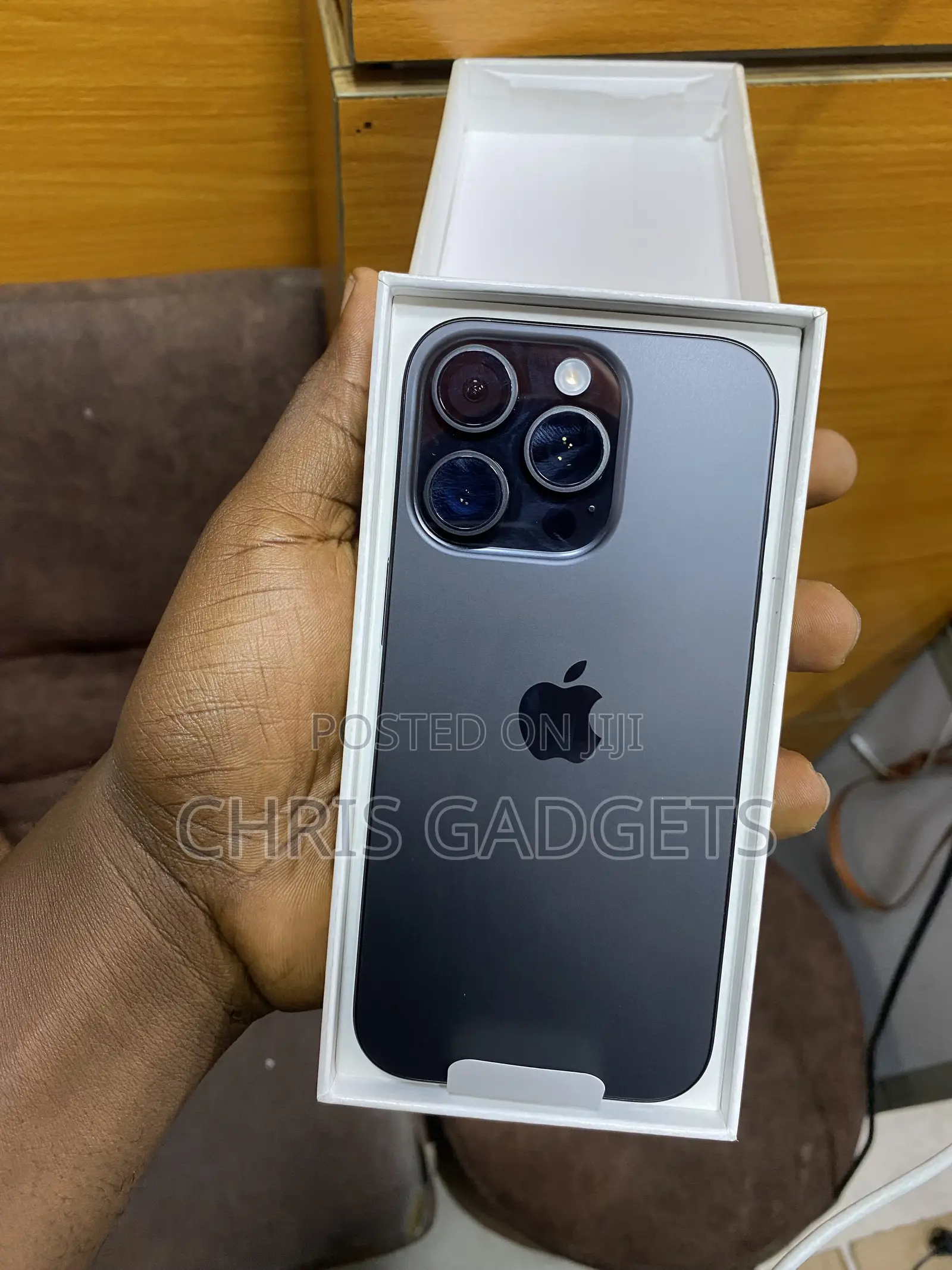 New Apple iPhone 16 Pro 256 GB Black